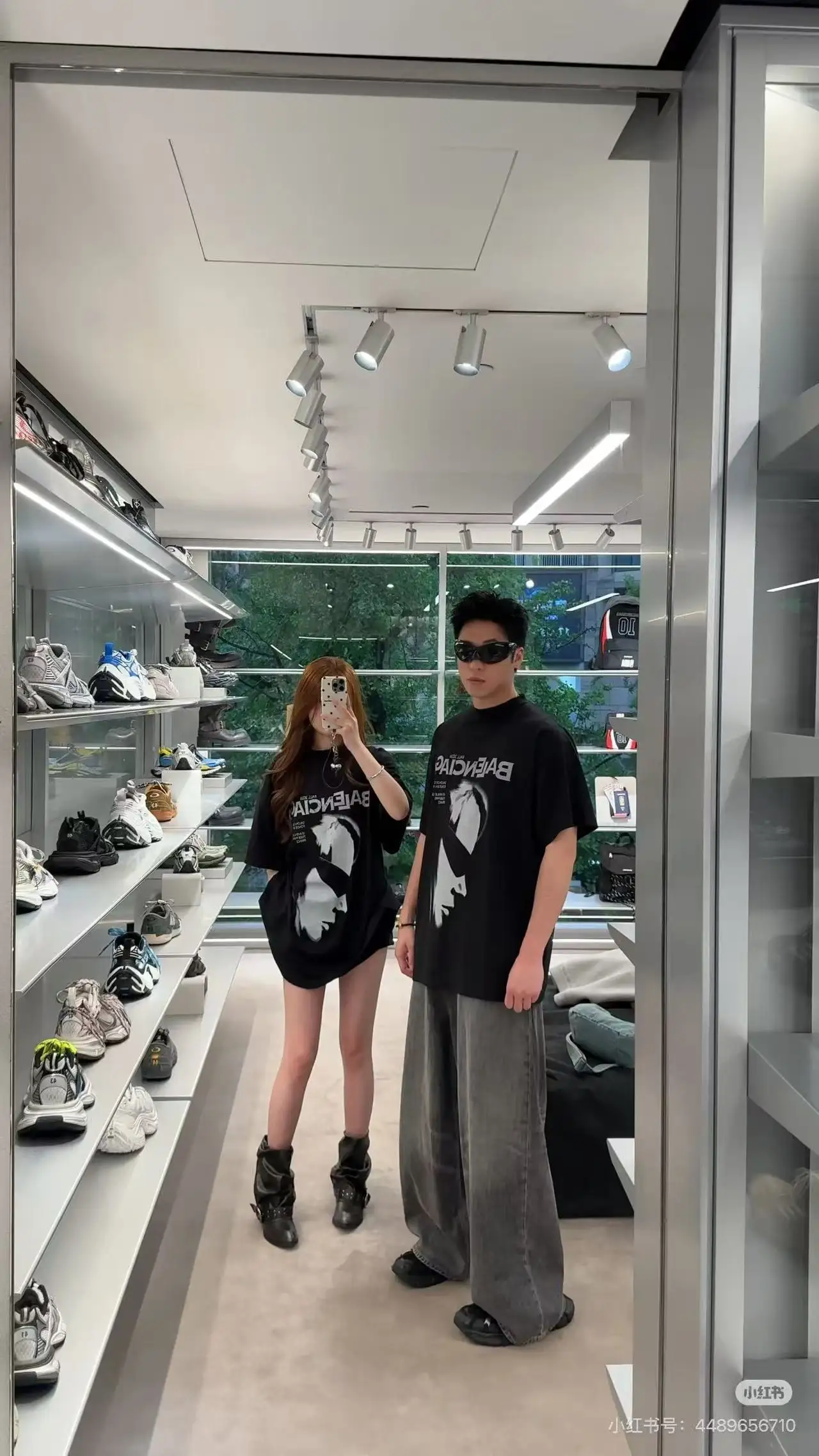 Graphic Print Oversized T-Shirt D15520013 — view 4