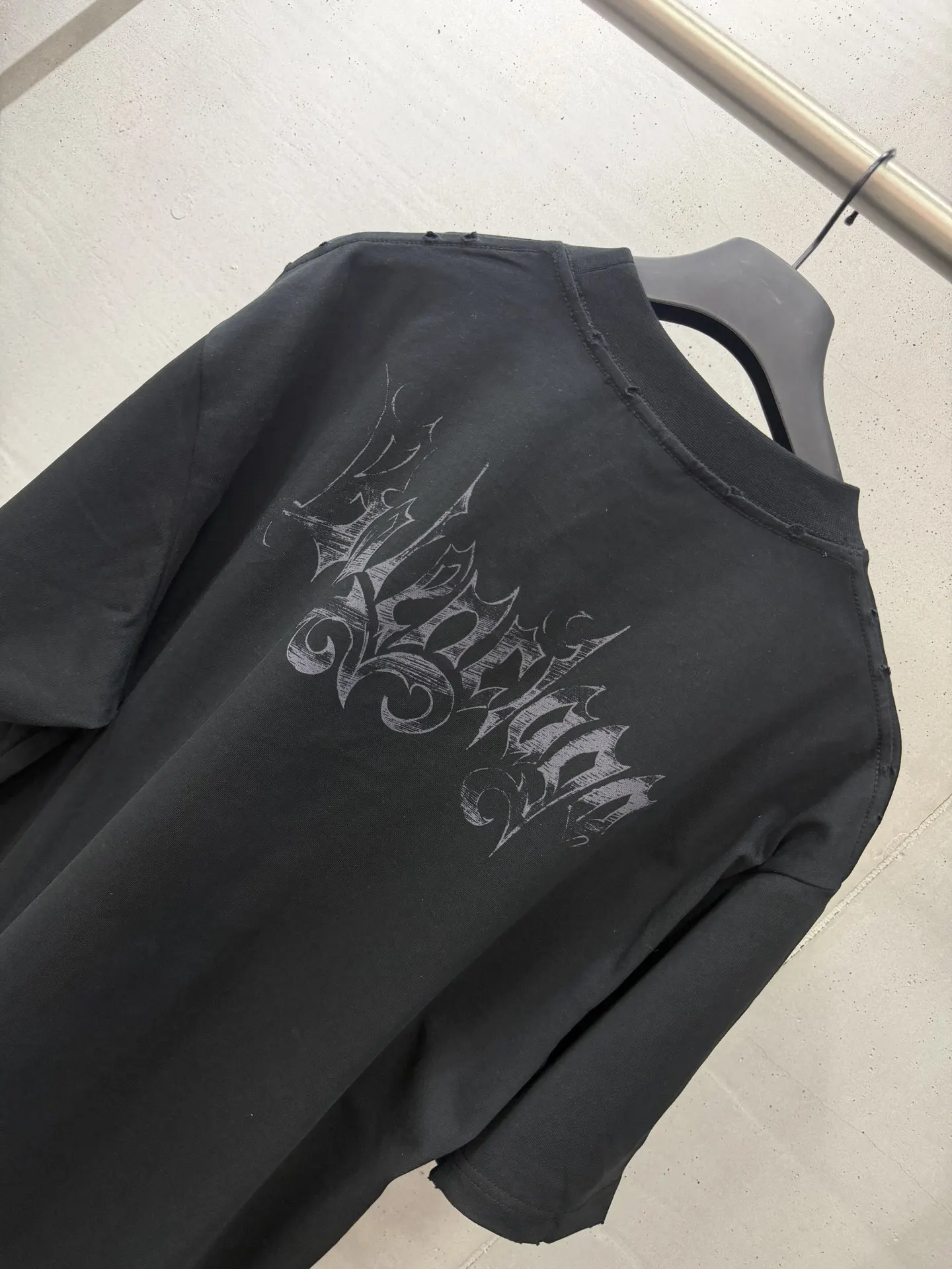 Gothic Logo Print Oversized T-Shirt D15520009 — view 7