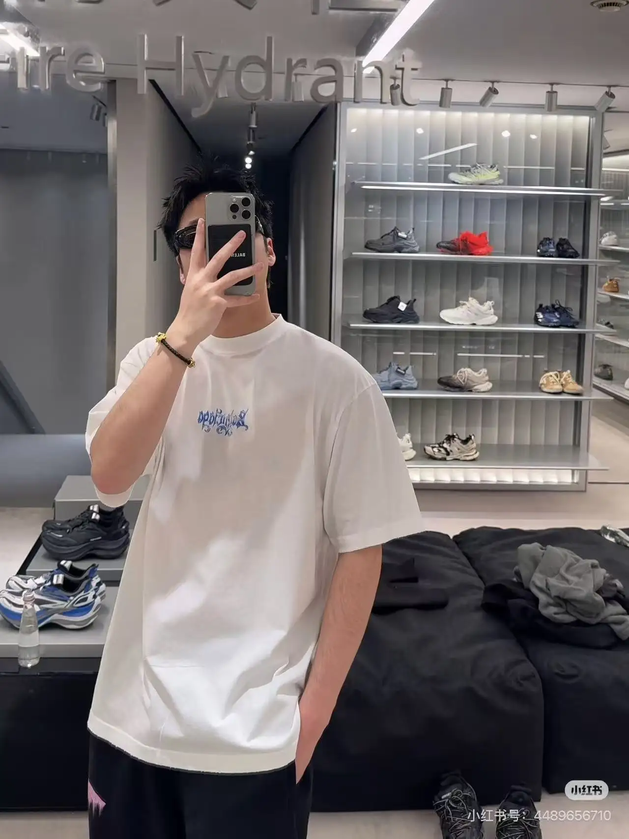 Gothic Logo Print Oversized T-Shirt D15520008 — view 3
