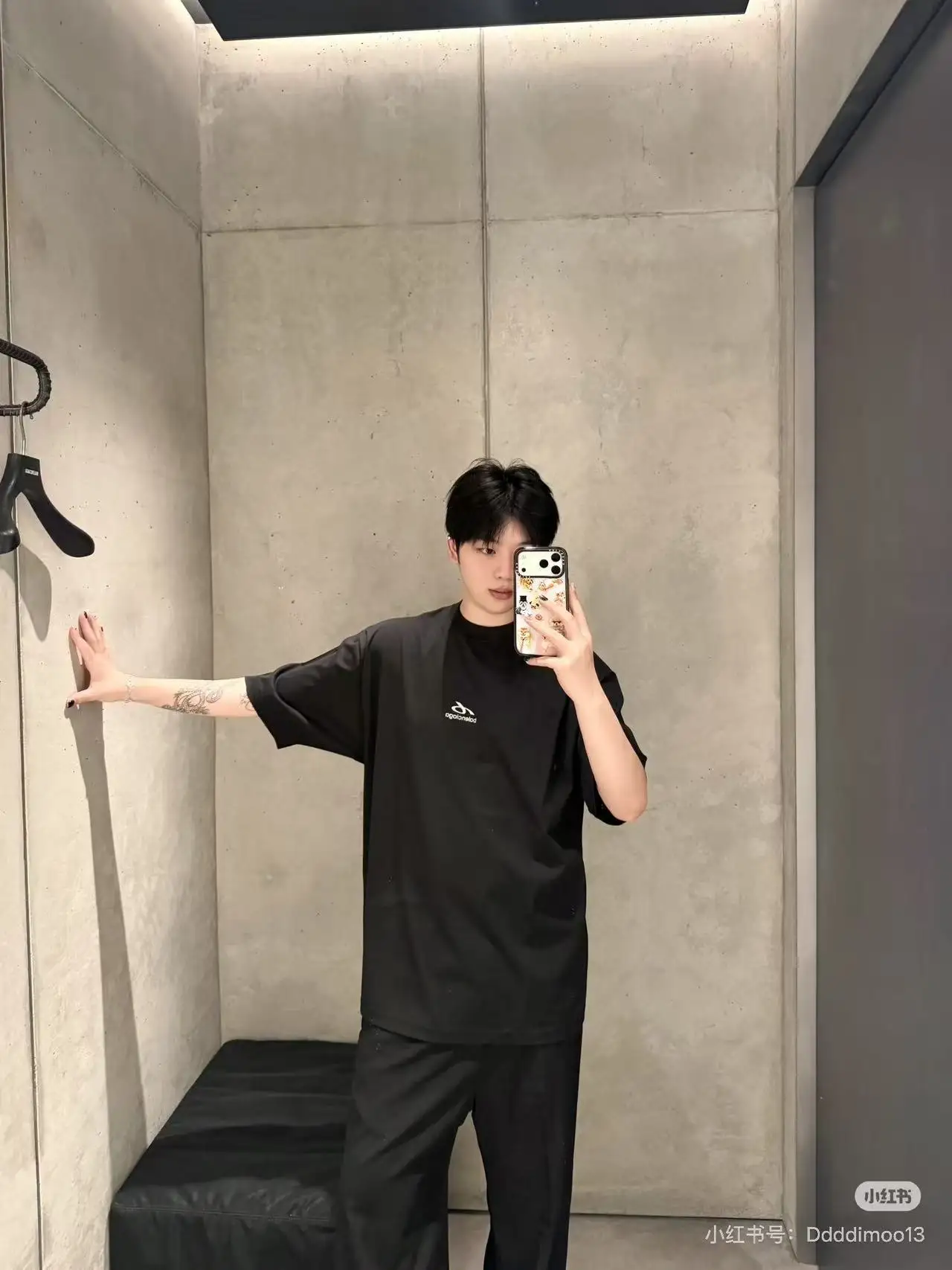 Reflective Micro Logo Oversized T-Shirt D14519977 — view 5