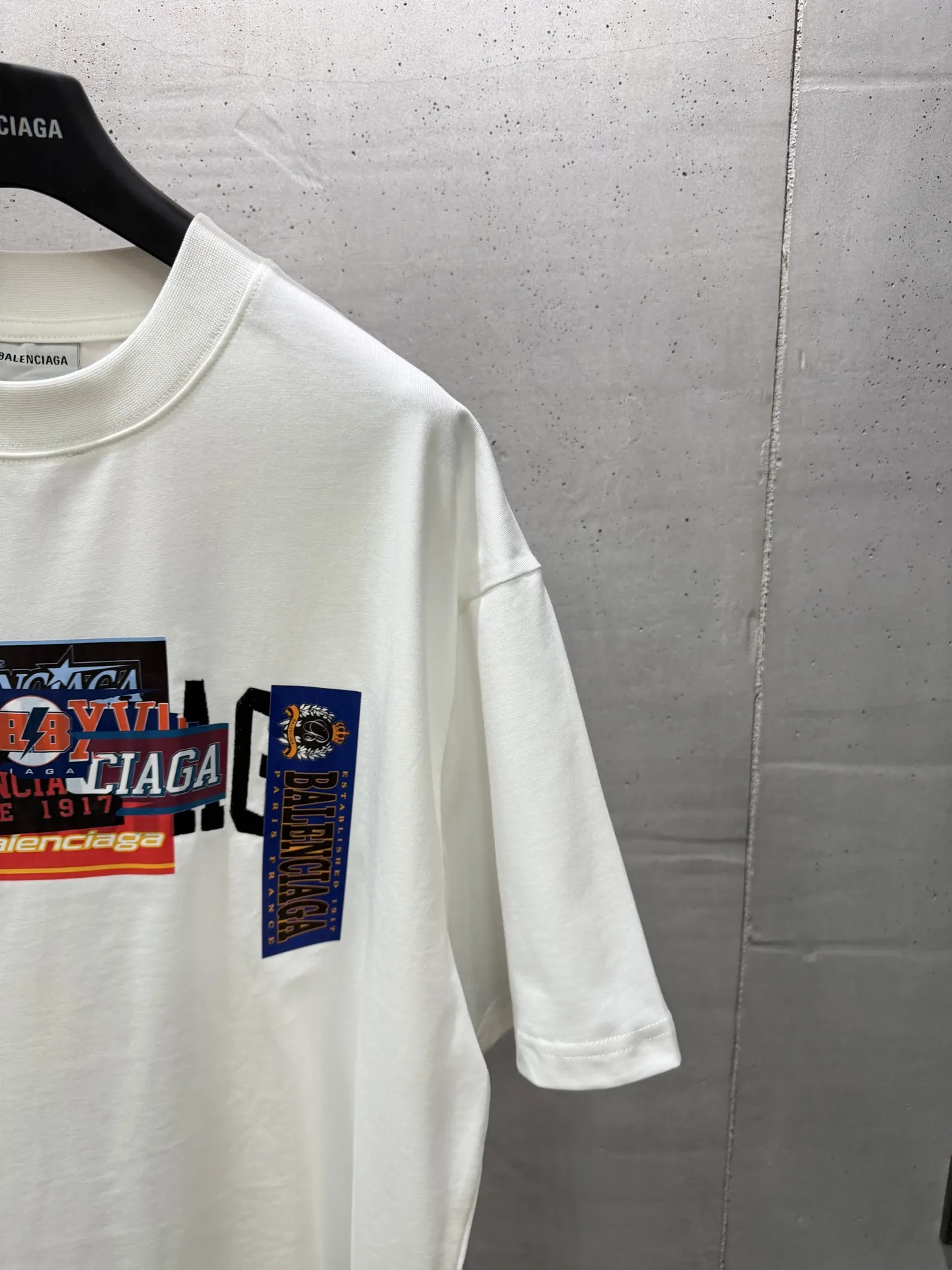 Multi-Logo Tape Sticker Oversized T-Shirt D15519966 — view 4