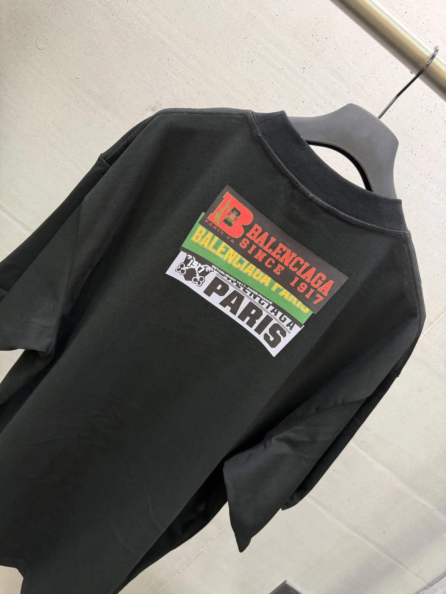 Multi-Logo Tape Graphic T-Shirt D15519965 — view 7