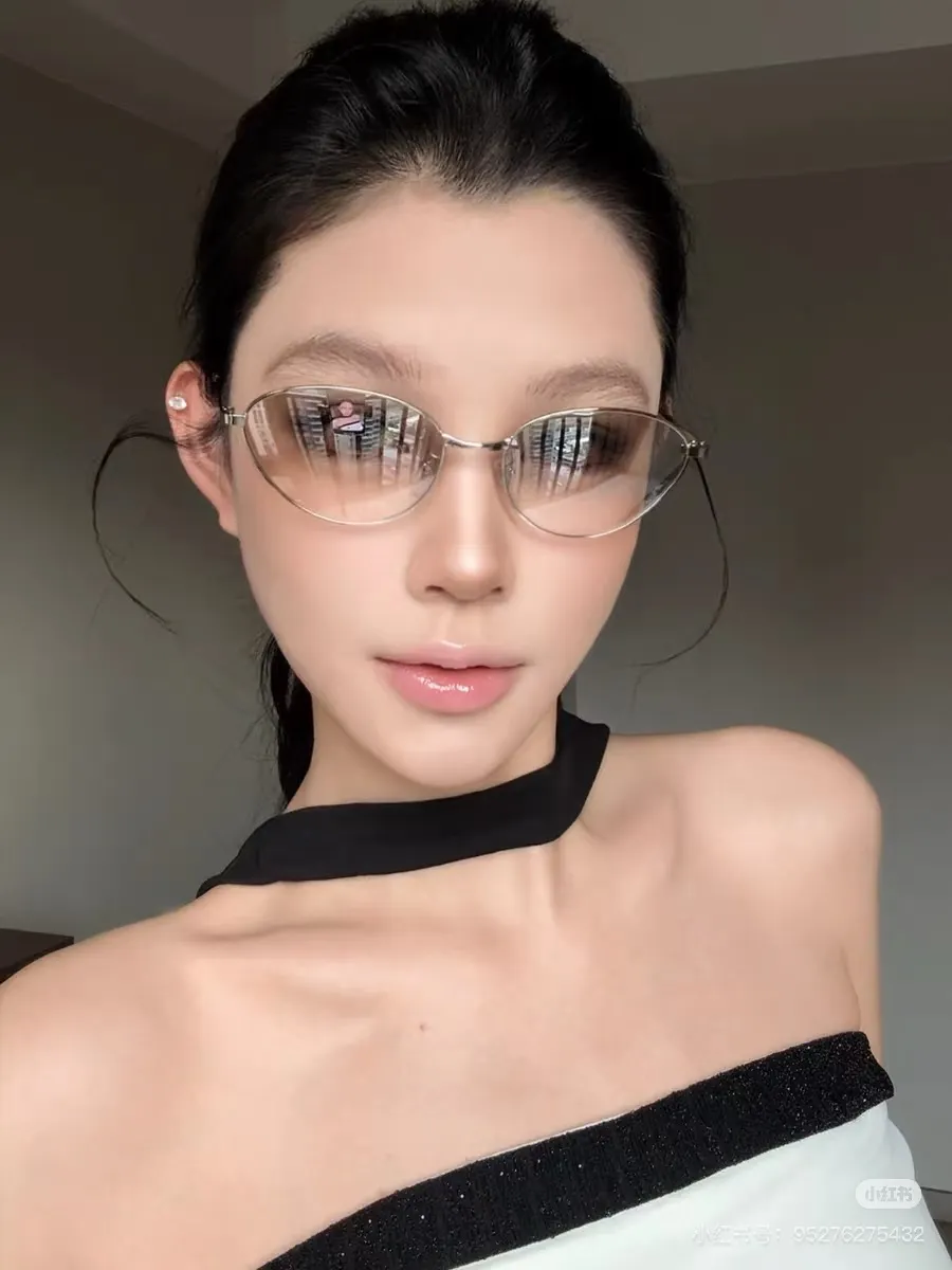 Fashionable Square-Frame Sunglasses D20017779 — view 3