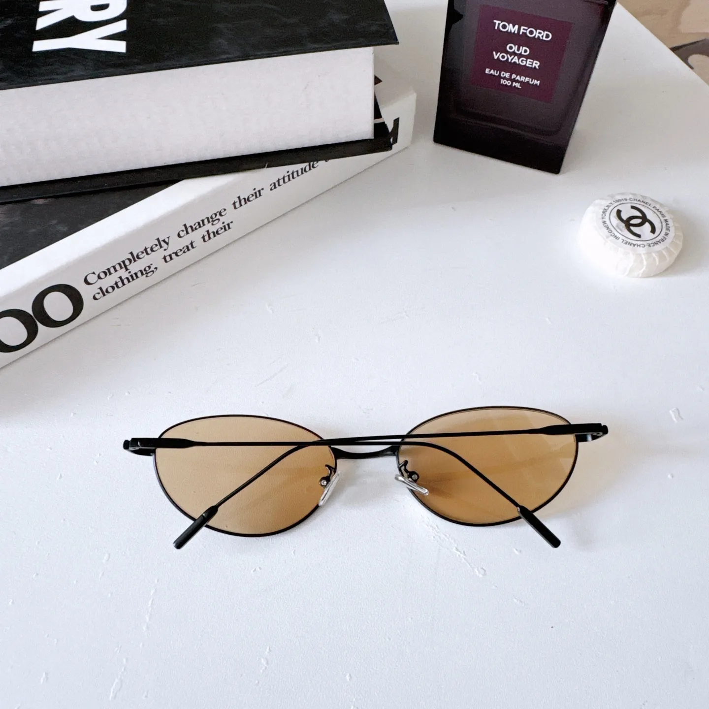 Oval-Frame Metal Sunglasses D20017781 — view 3