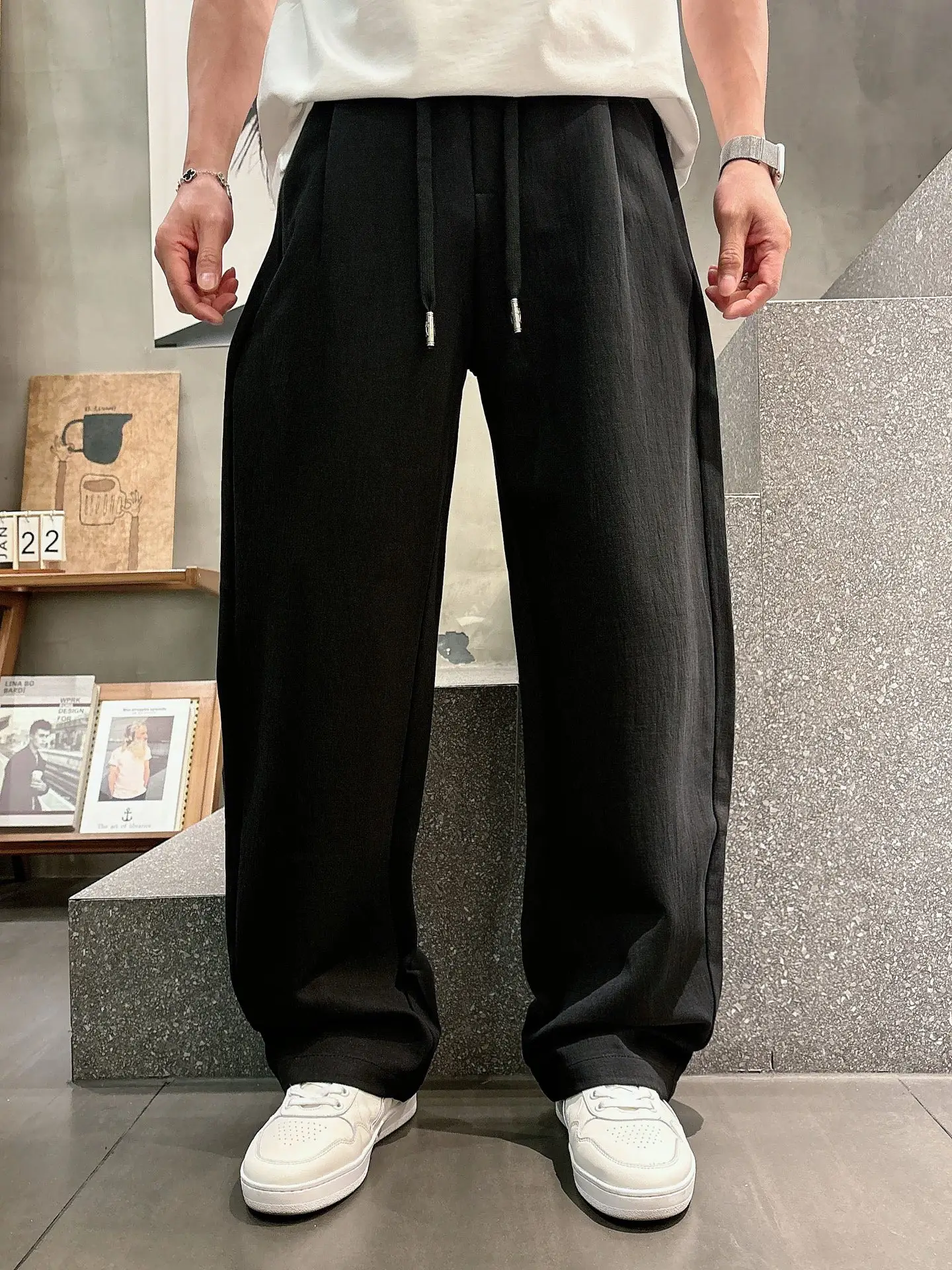 Logo-Appliqué Straight-Leg Drawstring Trousers D22514659