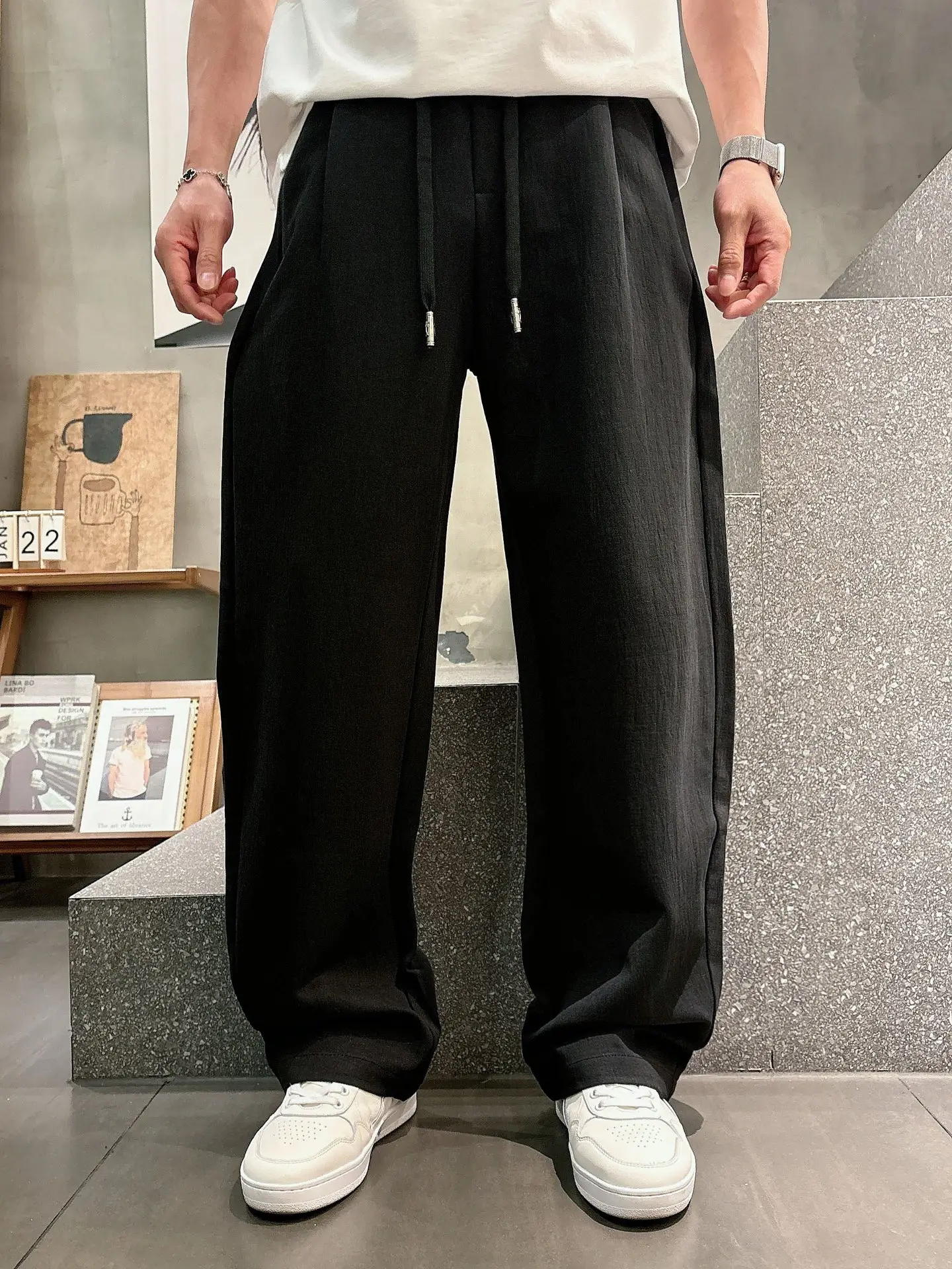 Logo-Appliqué Straight-Leg Drawstring Trousers D22514659