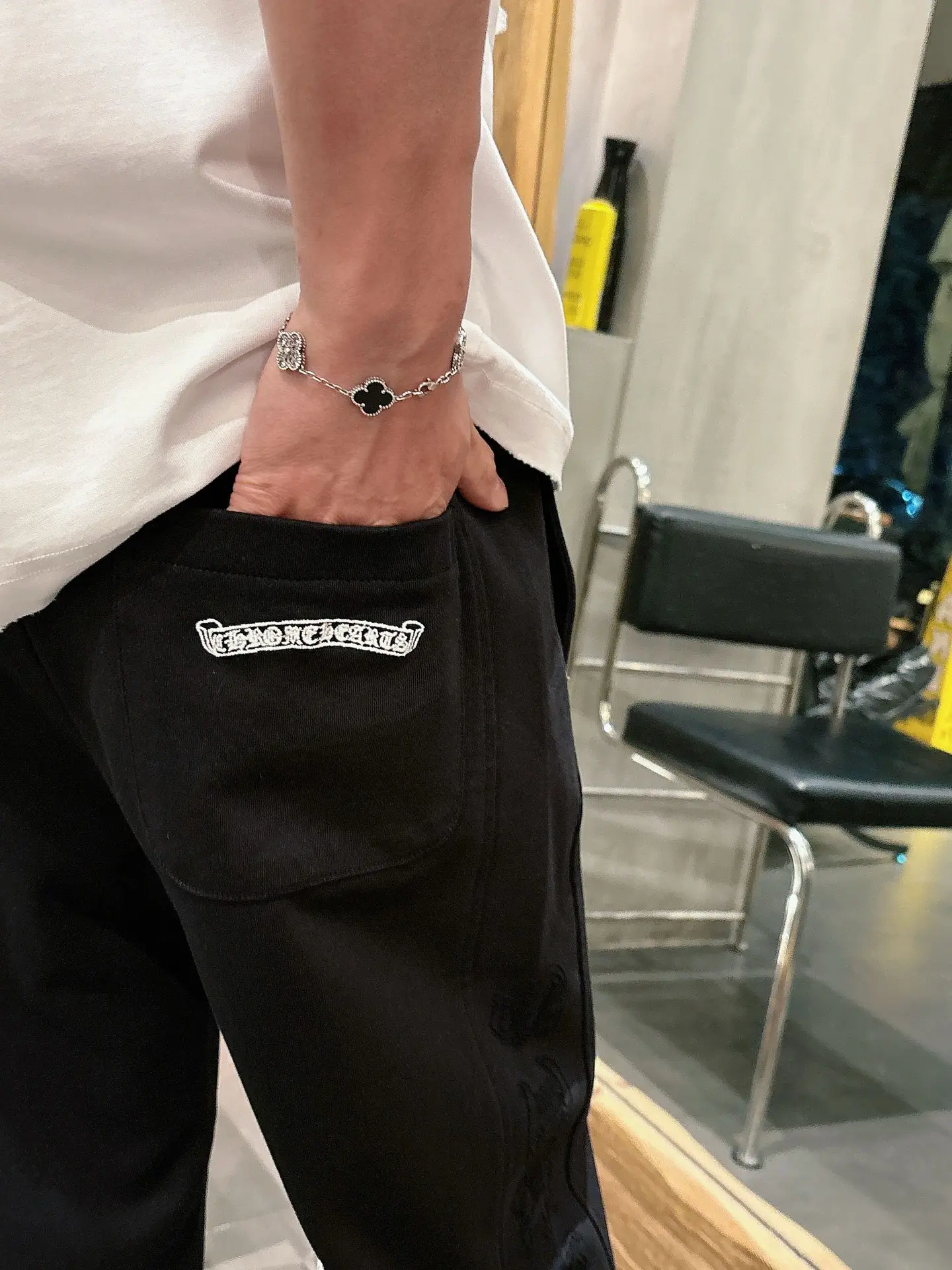 Logo Embroidered Straight-Leg Sweatpants D23014661 — view 9