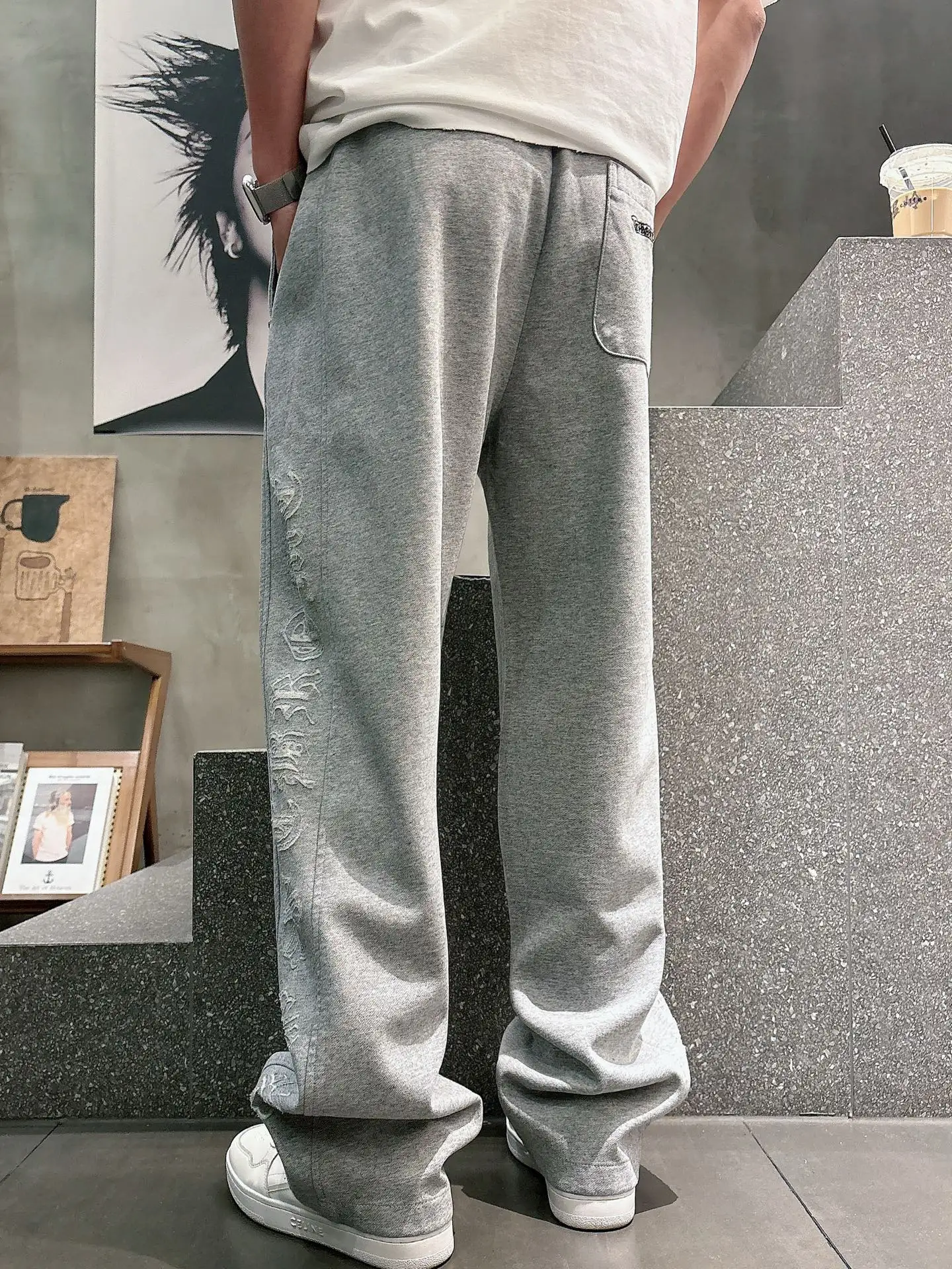 Embroidered Logo Straight-Leg Sweatpants D23014662 — view 2