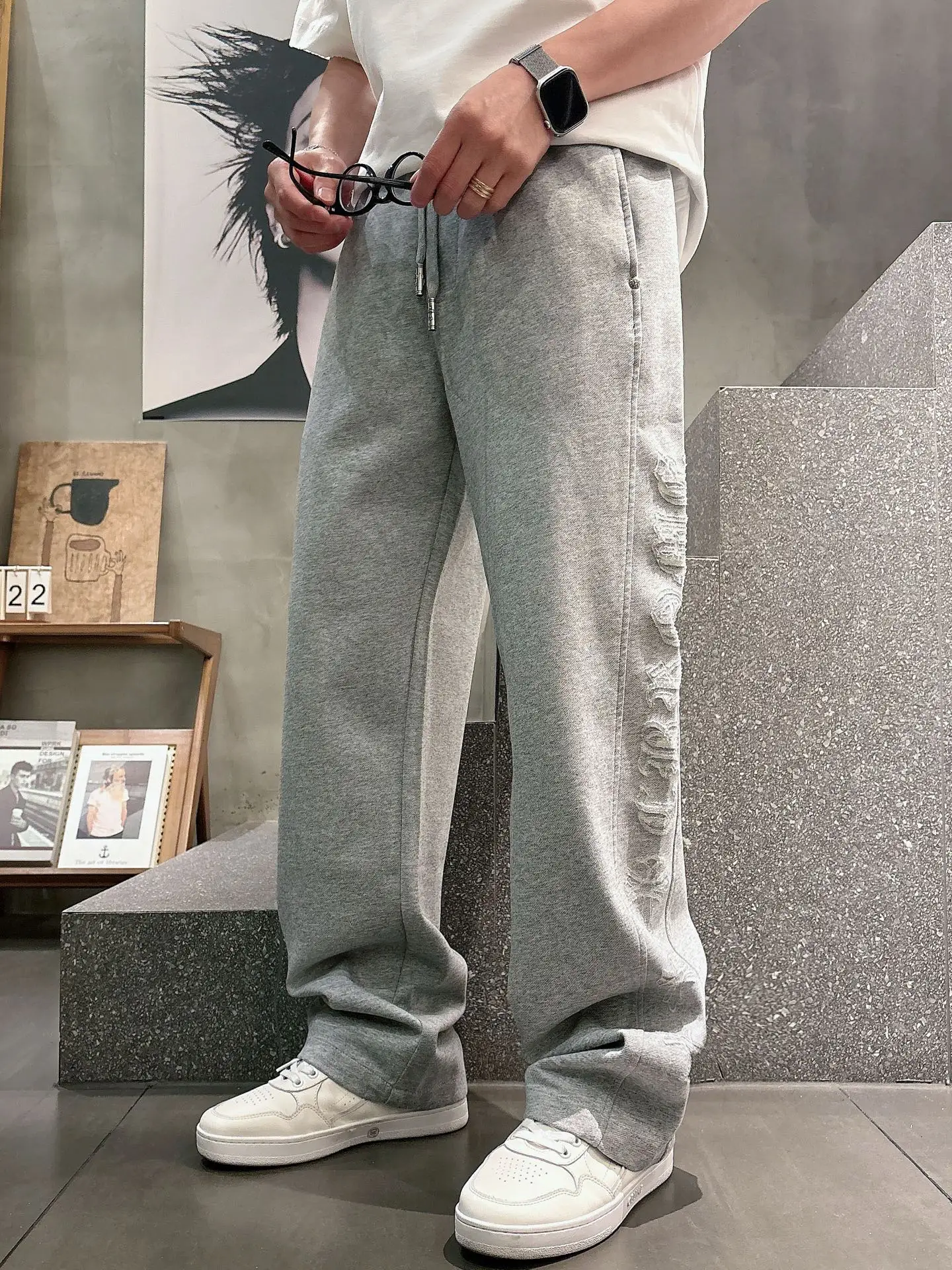 Embroidered Logo Straight-Leg Sweatpants D23014662 — view 3