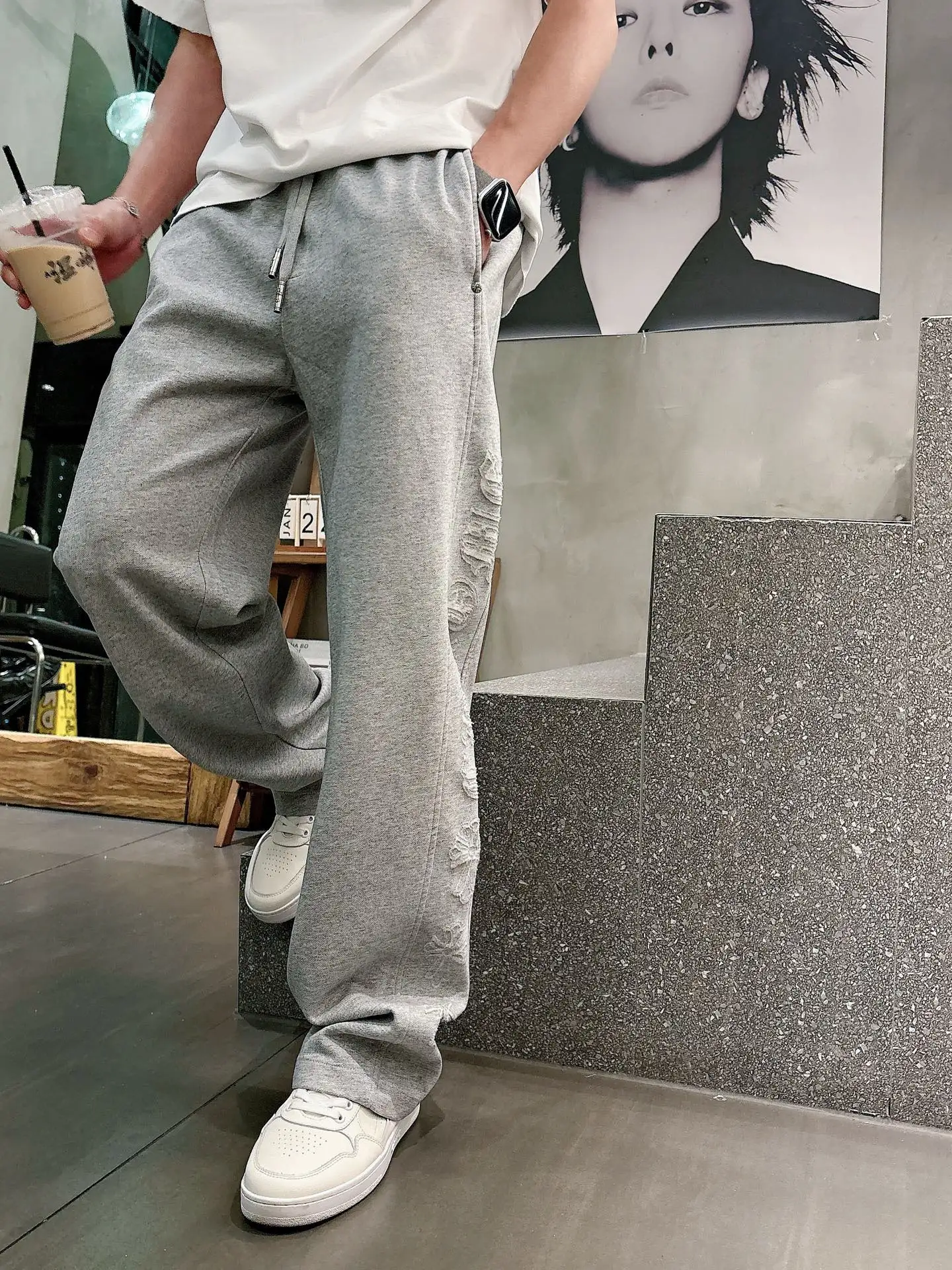 Embroidered Logo Straight-Leg Sweatpants D23014662 — view 4