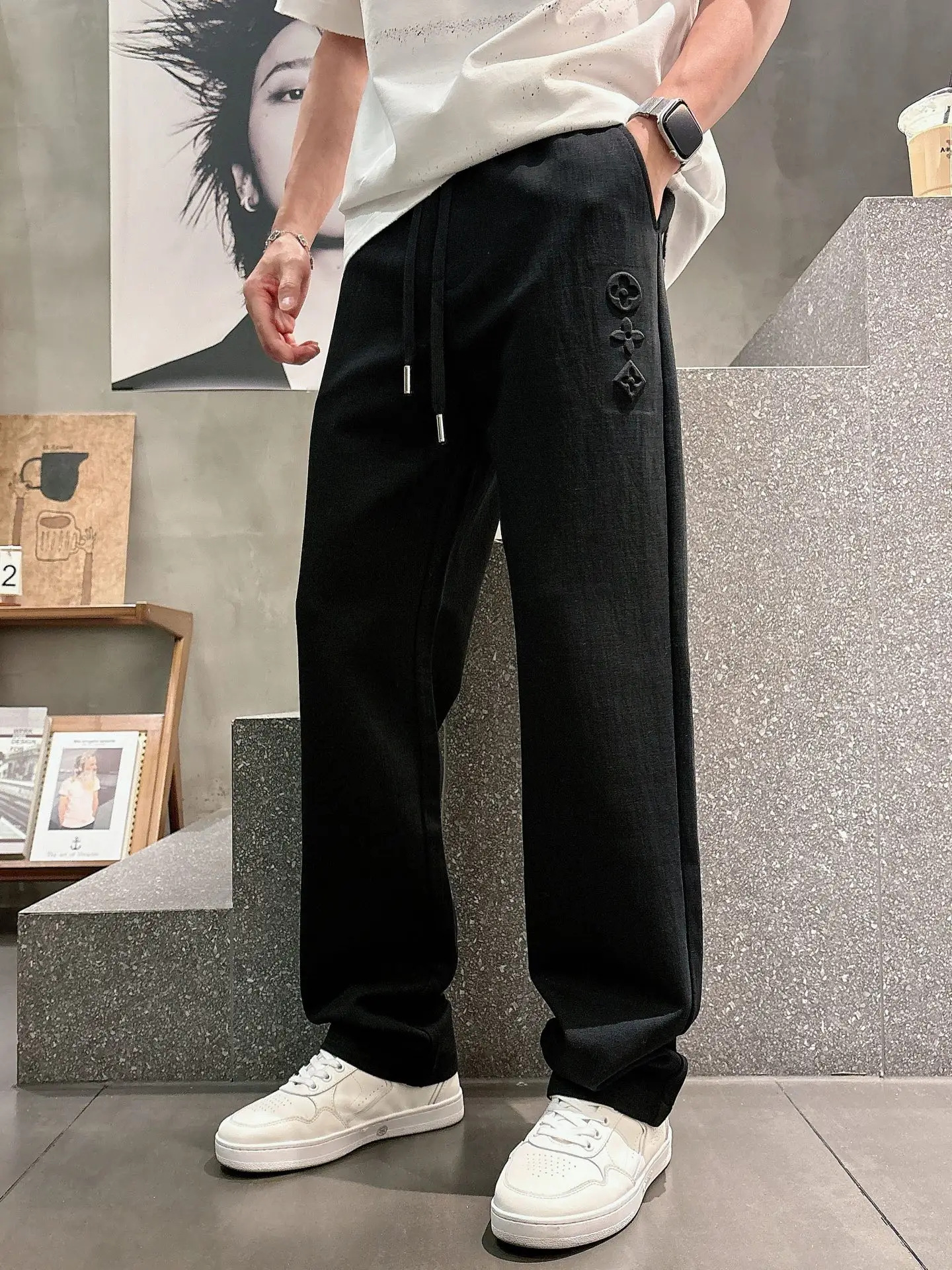 Logo-Embossed Straight-Leg Drawstring Trousers D22514655 — view 3