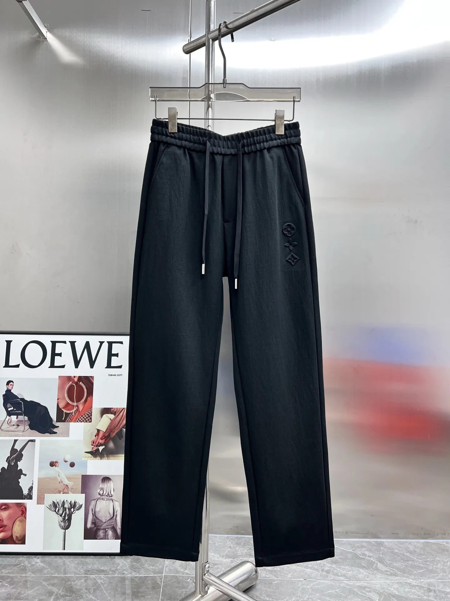 Embossed Logo Drawstring Trousers D22514647
