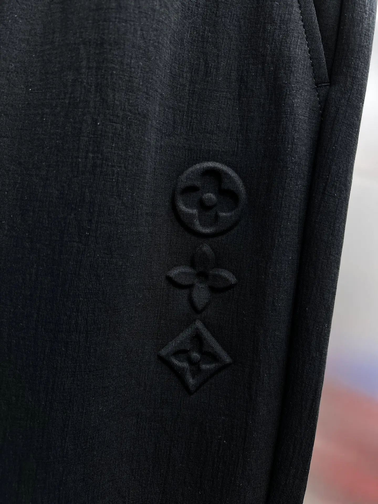 Embossed Logo Drawstring Trousers D22514647 — view 4