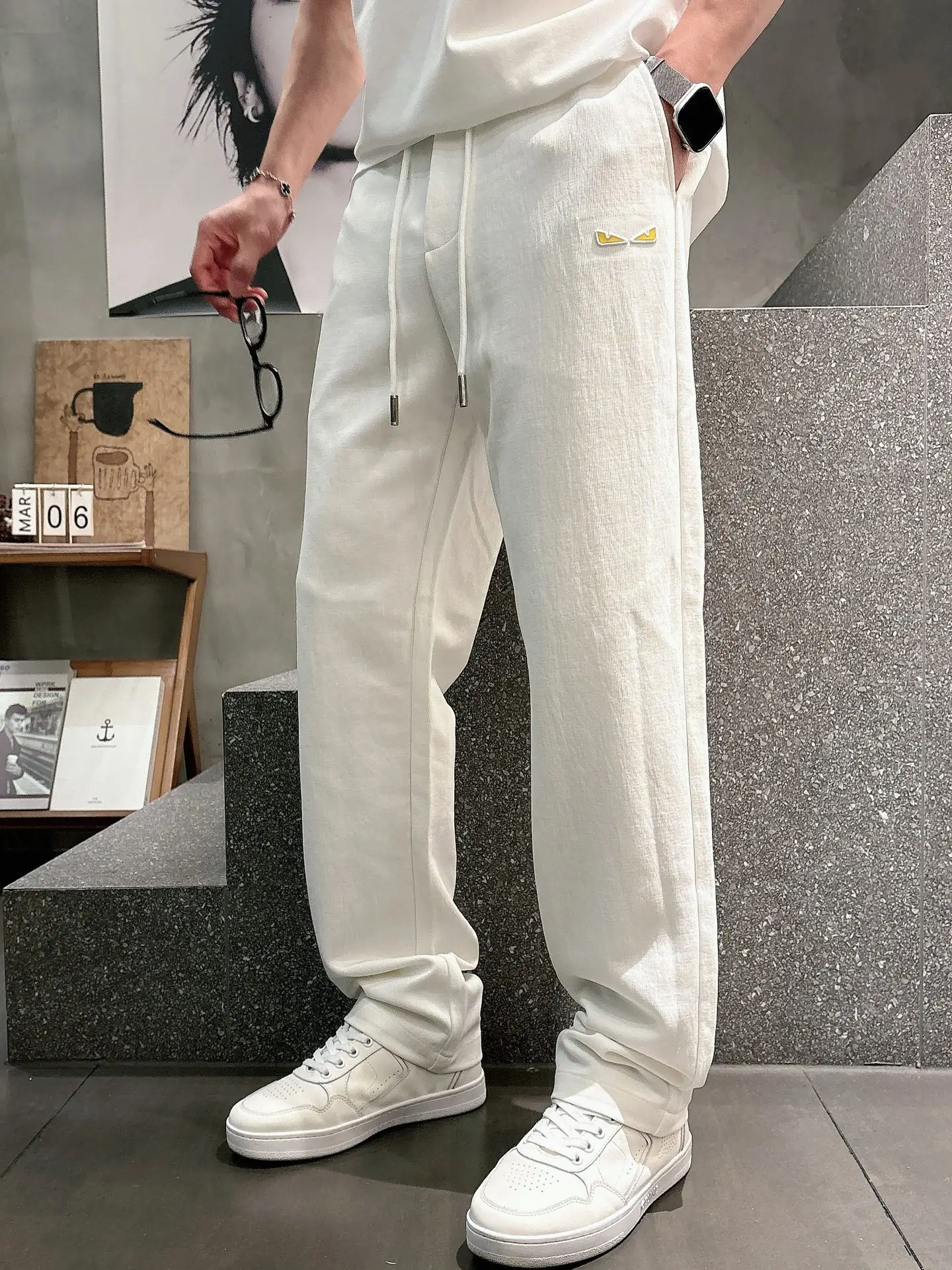Embroidered Logo Drawstring Sweatpants D22513346 — view 6