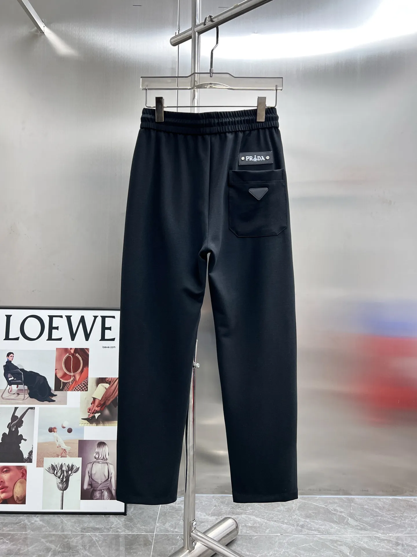 Logo-Embroidered Straight-Leg Sweatpants D22514633 — view 2