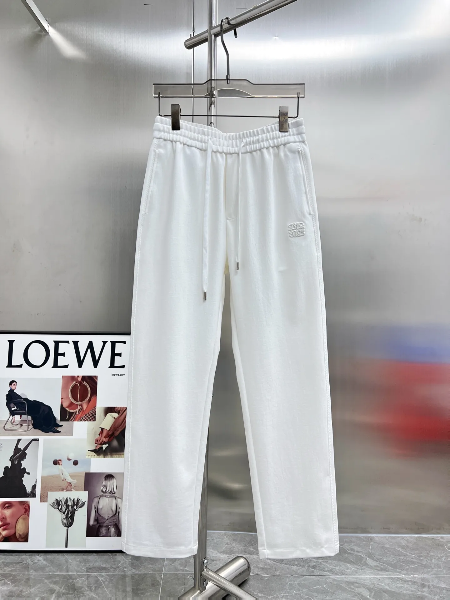Embroidered Logo Drawstring Sweatpants D22514632