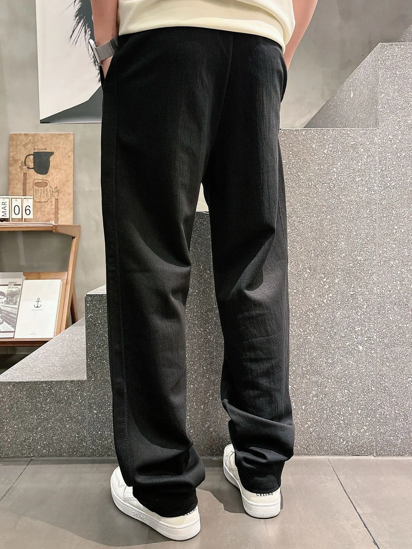 Logo-Embroidered Drawstring Trousers D22513341 — view 3