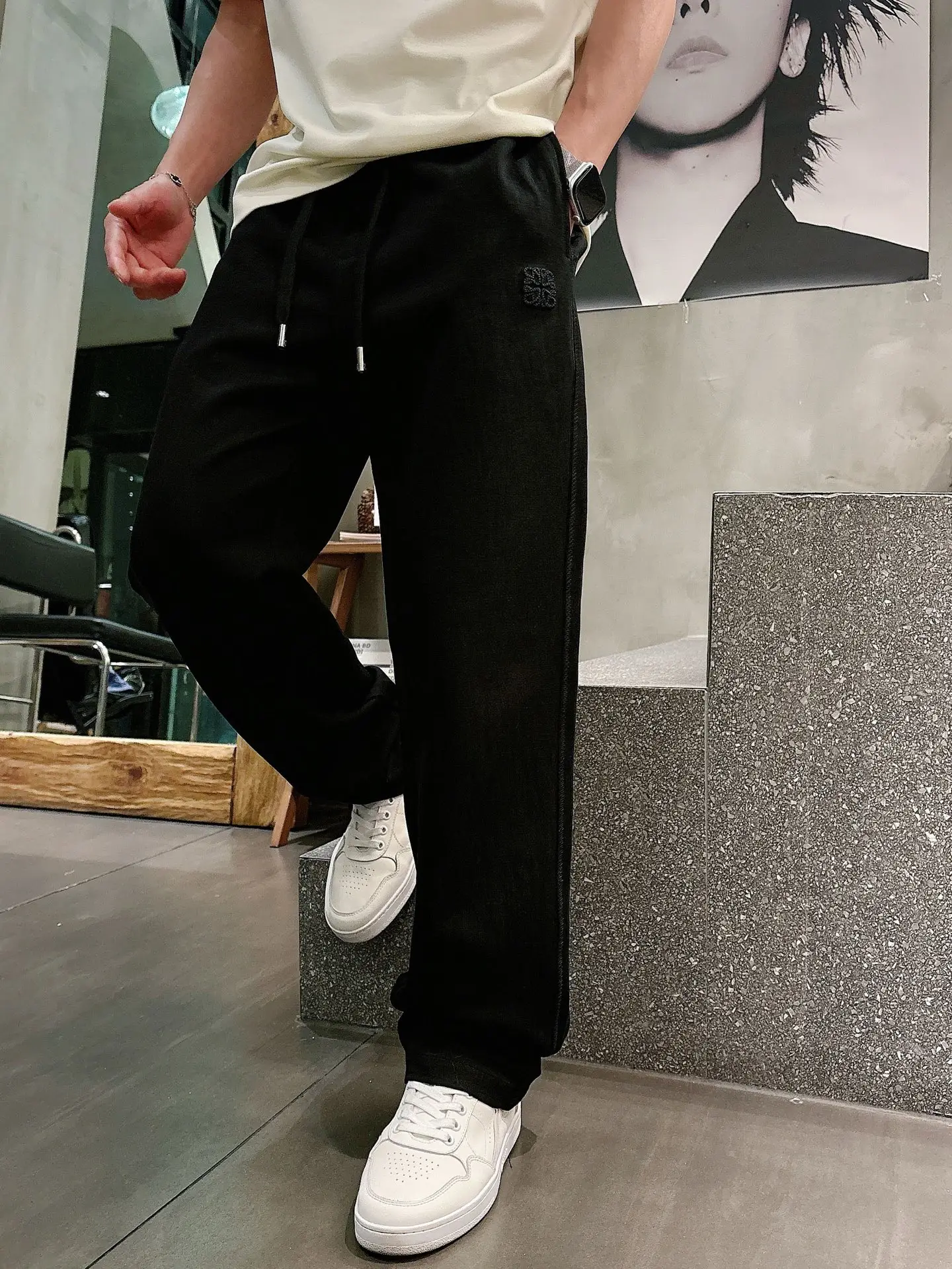 Logo-Embroidered Drawstring Trousers D22513341 — view 8
