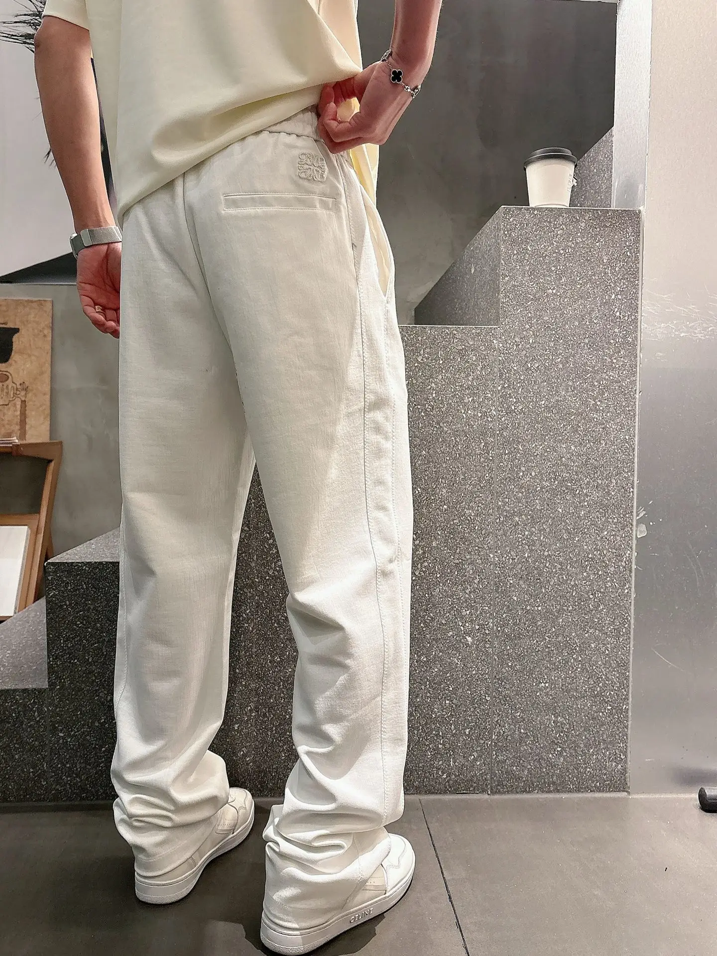 Embroidered Logo Drawstring Sweatpants D22513340 — view 6