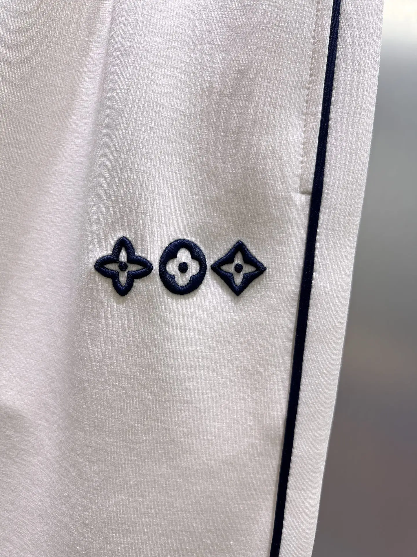 Logo-Embroidered Taped Track Pants D22512357 — view 4