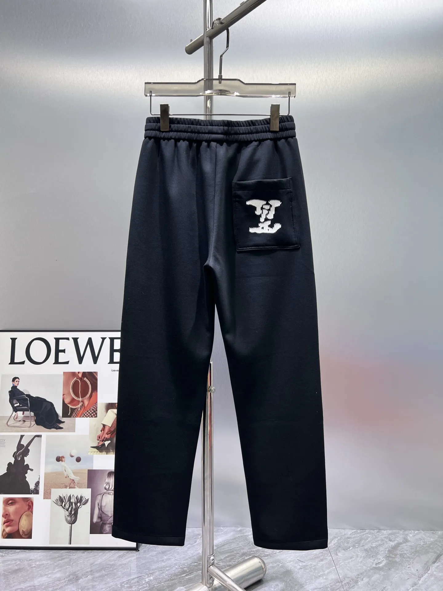 Logo Embroidered Side-Stripe Sweatpants D22512358 — view 2