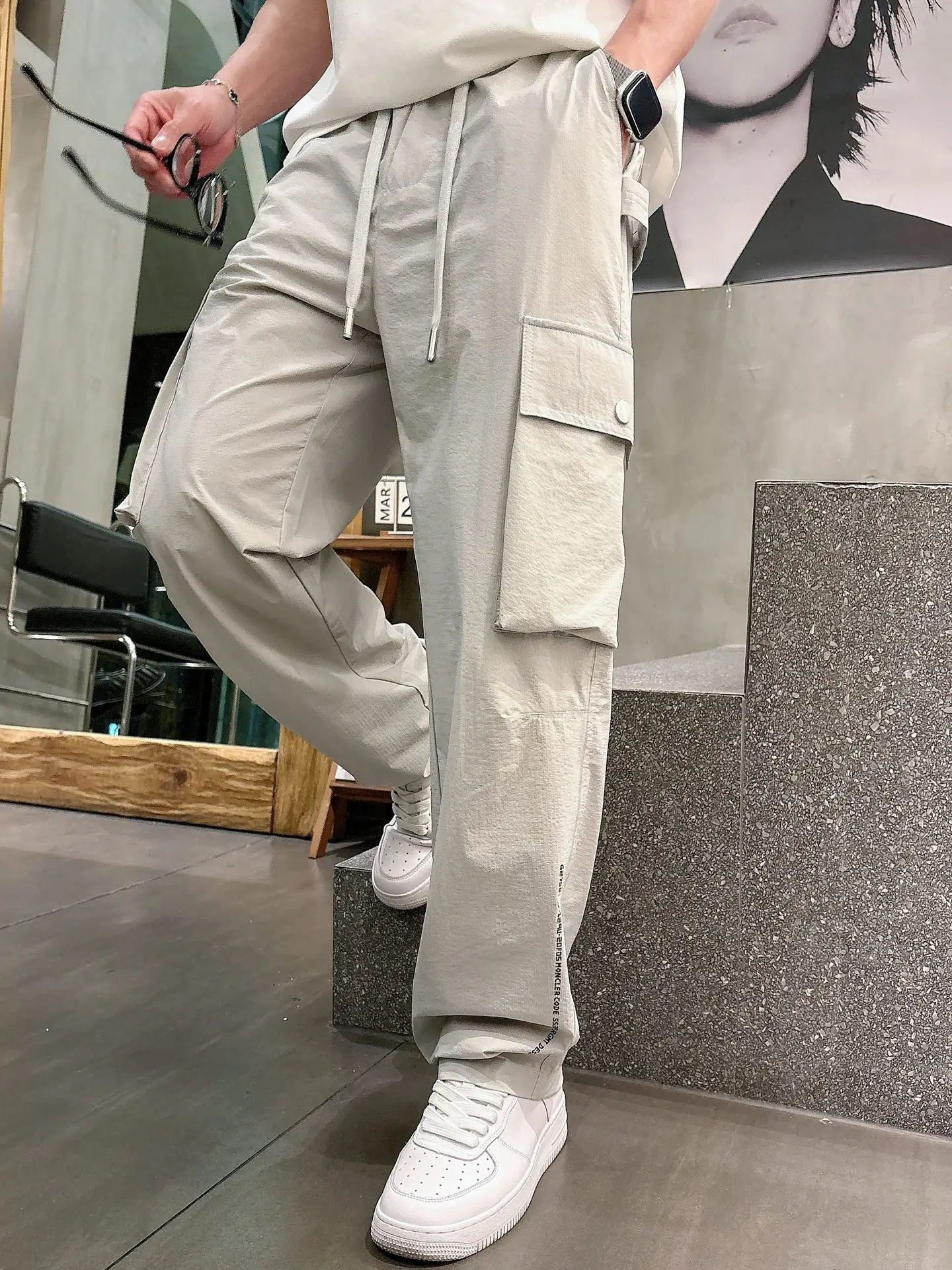 Moncler Logo-Appliqué Cargo Trousers D23512400 — view 7