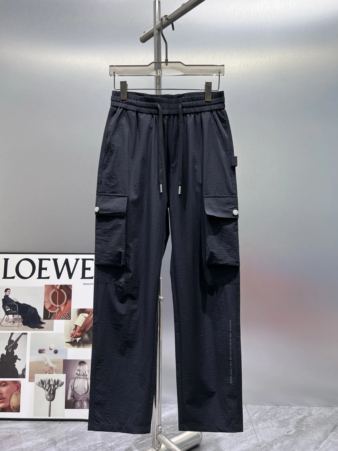 Straight-Leg Cargo Trousers D23512364