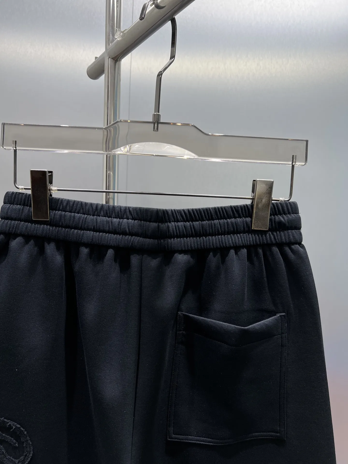 Logo Appliqué Cotton-Jersey Shorts D20012433 — view 7