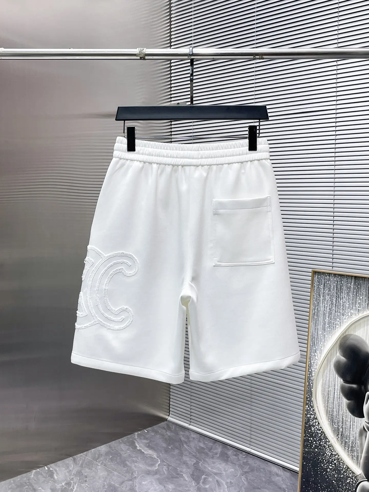 Logo Appliqué Drawstring Shorts D20012438 — view 2