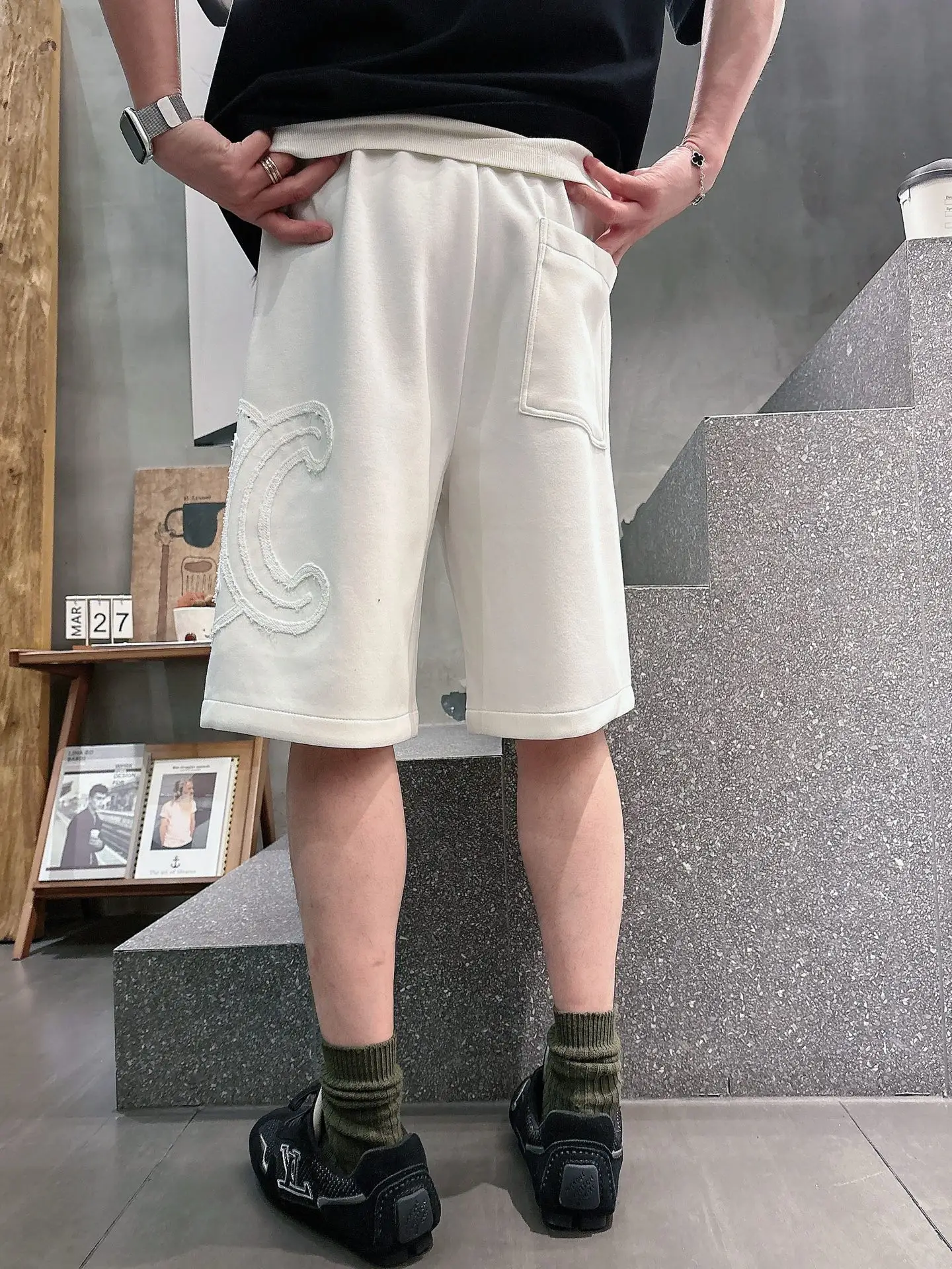 Logo Appliqué Cotton-Blend Shorts D20012456 — view 5