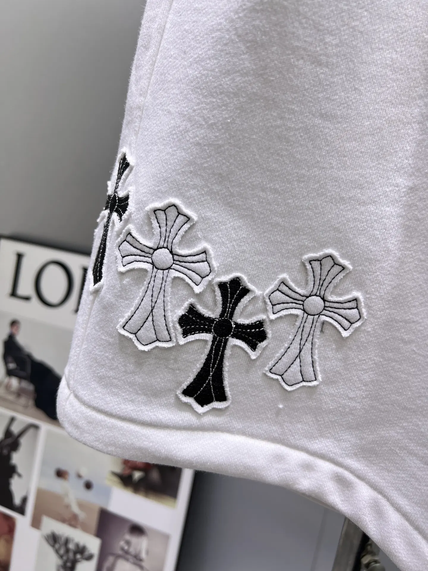Cross Patch Embroidered Sweat Shorts D21012418 — view 7