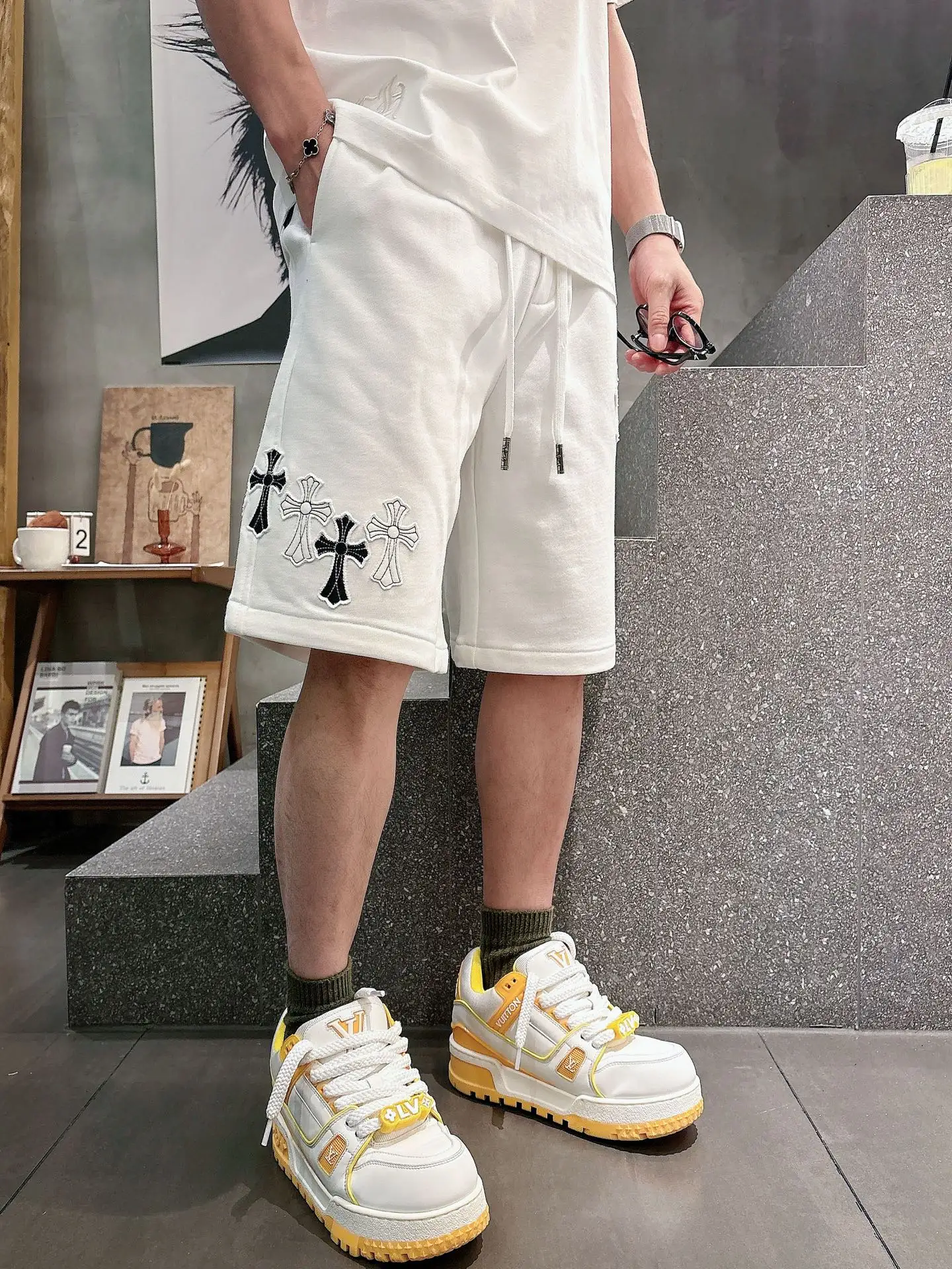 Logo Patch Cotton-Jersey Shorts D21012444 — view 5