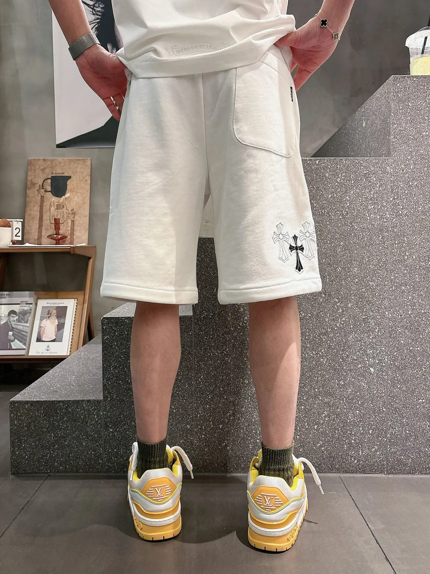 Logo Patch Cotton-Jersey Shorts D21012444 — view 6