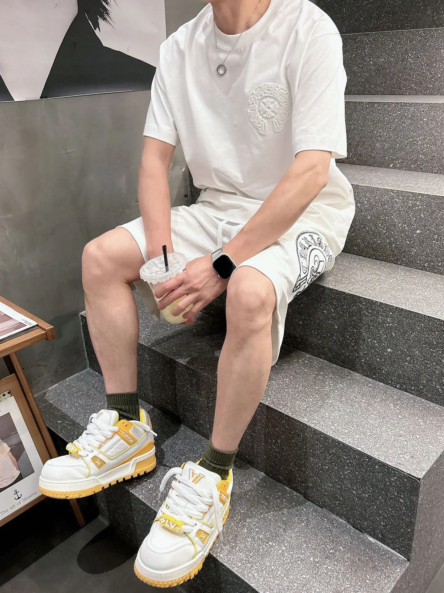 Logo Embroidered Drawstring Shorts D20012452 — view 6