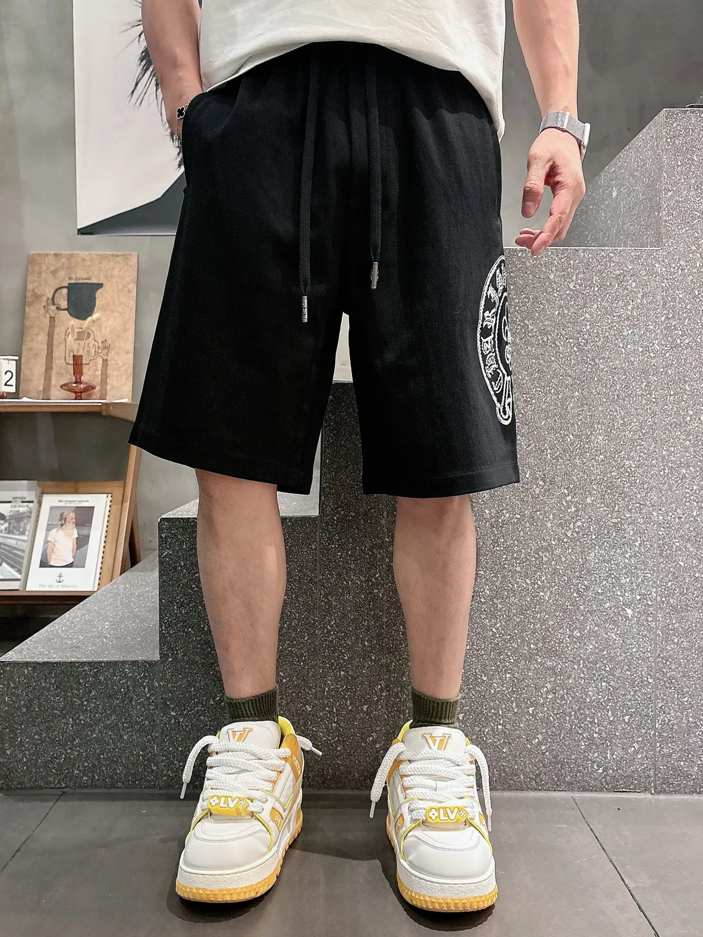 Logo-Embroidered Drawstring Cotton Shorts D20012453