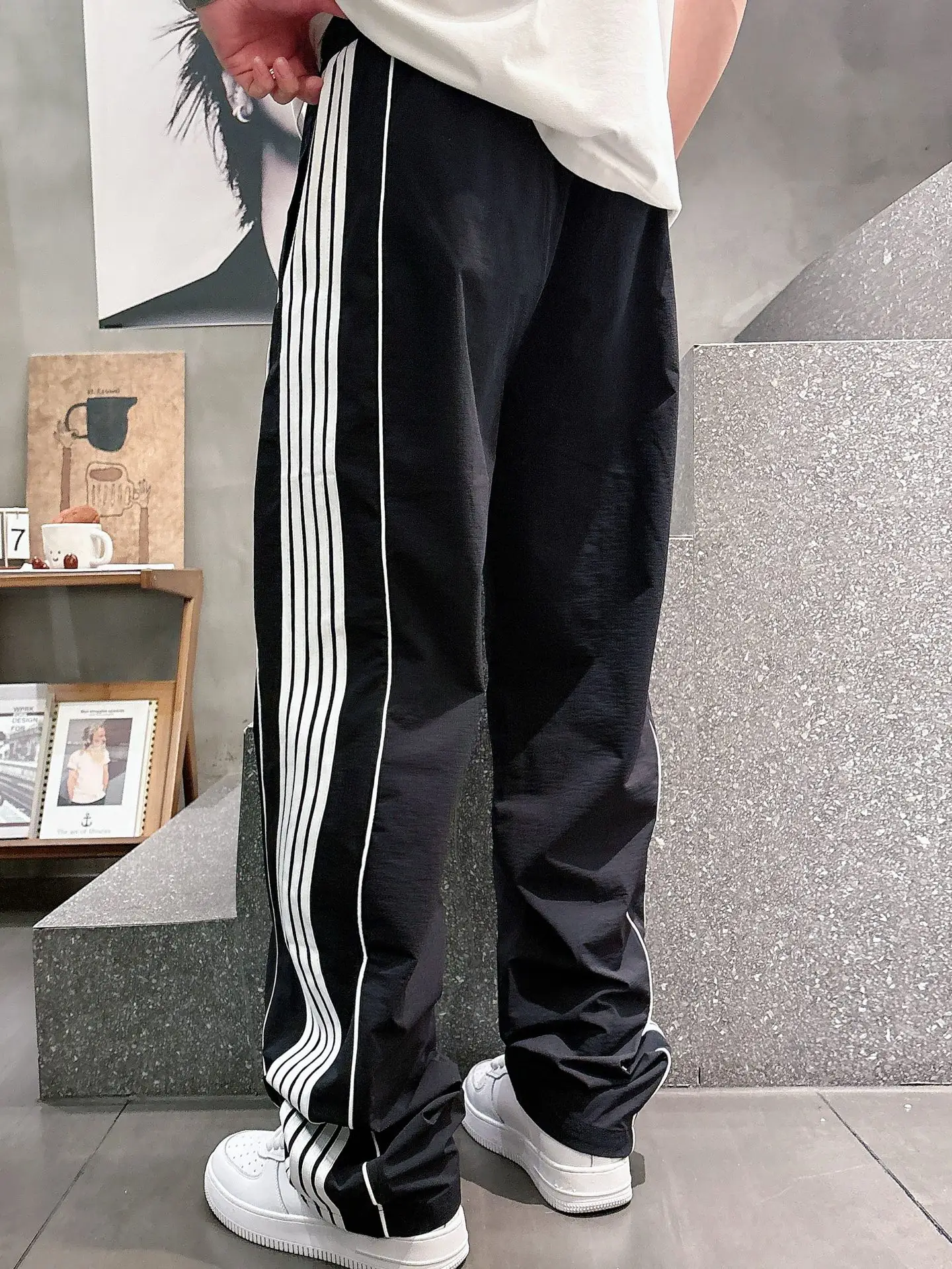 Logo Embroidered Side-Stripe Track Pants D23512398 — view 5
