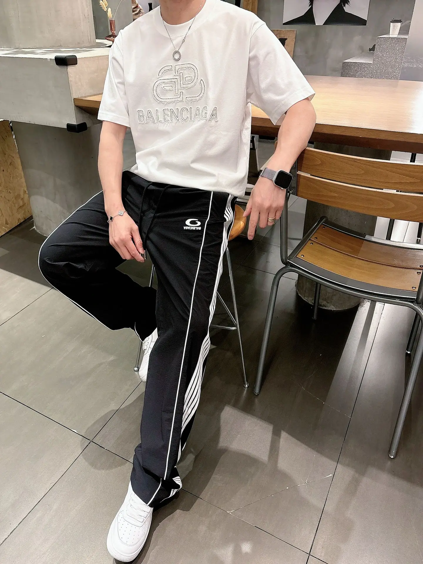 Logo Embroidered Side-Stripe Track Pants D23512398 — view 8