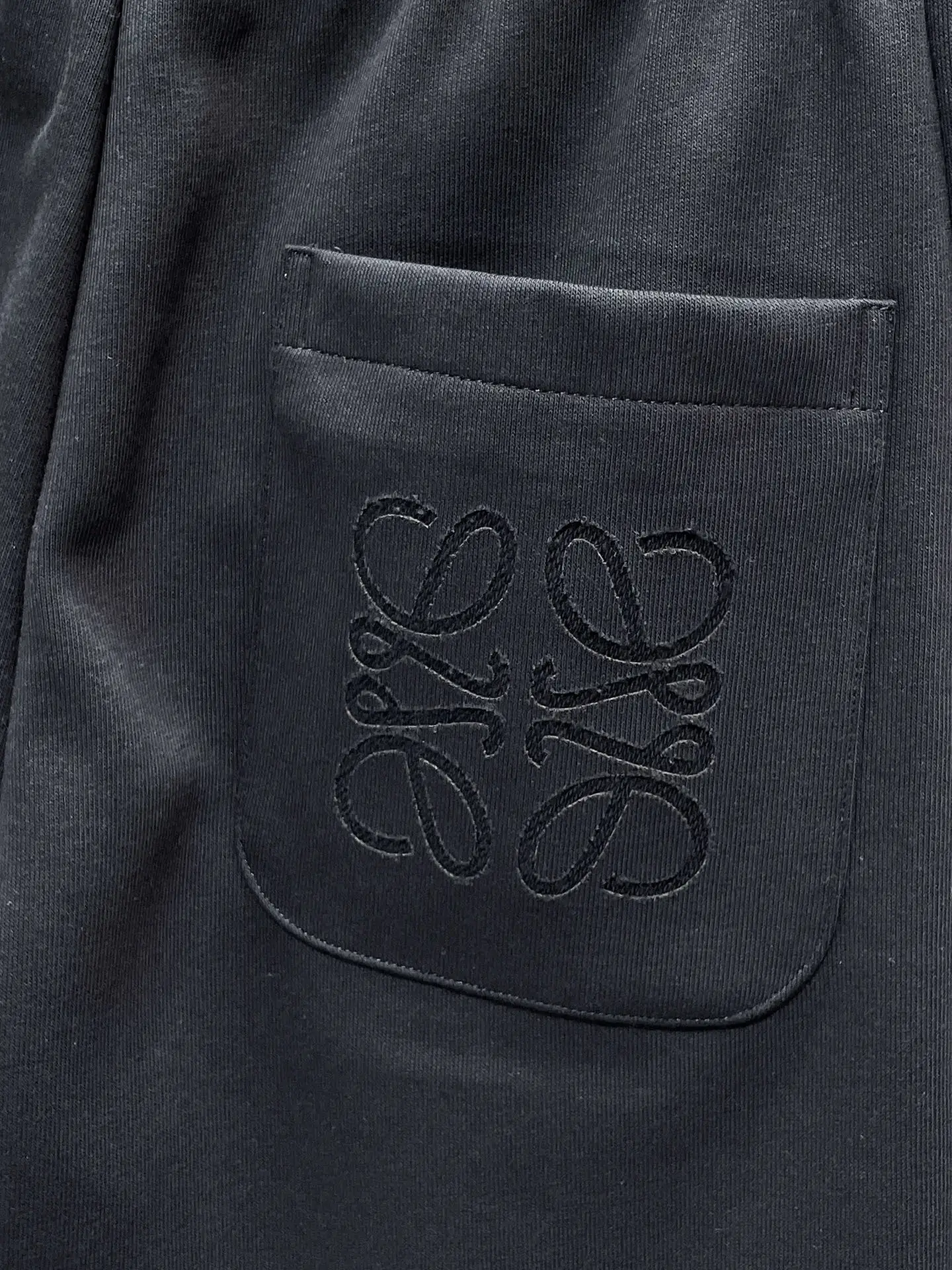 Embroidered Logo Drawstring Shorts D20512437 — view 7