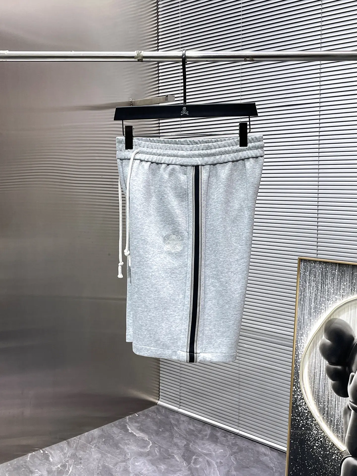 Logo Embroidered Cotton-Blend Jersey Shorts D20512436 — view 3