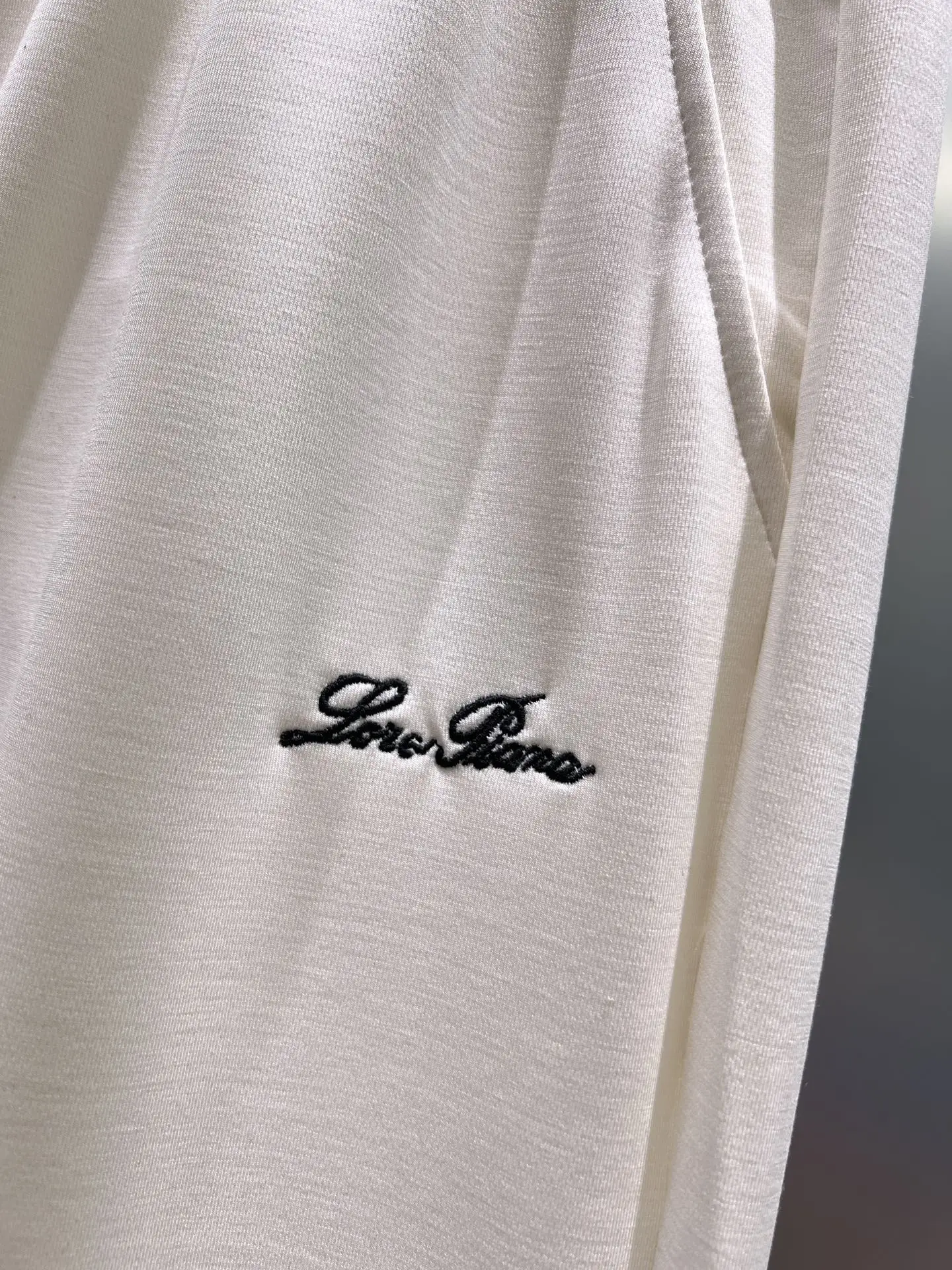 Embroidered Logo Drawstring Sweatpants D22512355 — view 4
