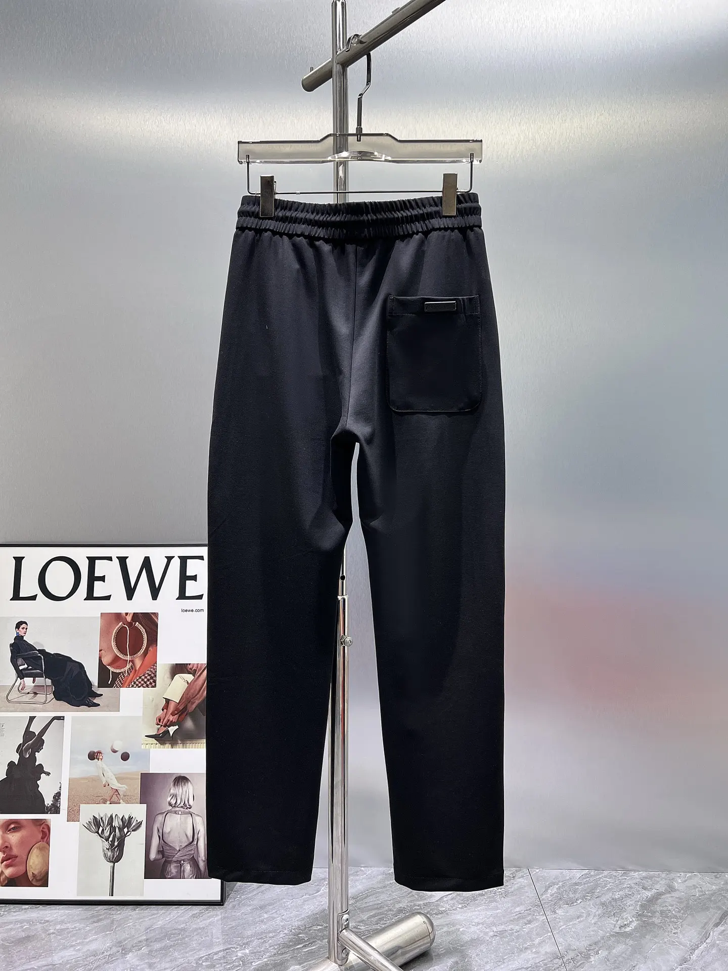 Logo-Embroidered Drawstring Sweatpants D22512356 — view 2