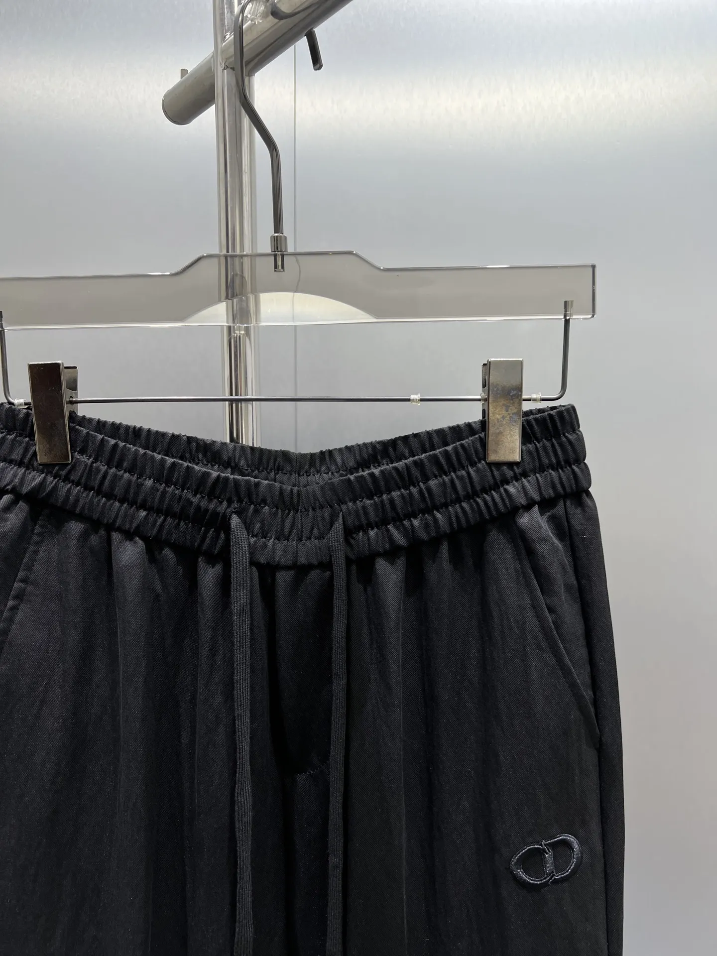 Logo-Embroidered Tencel-Linen Trousers D23012413 — view 3