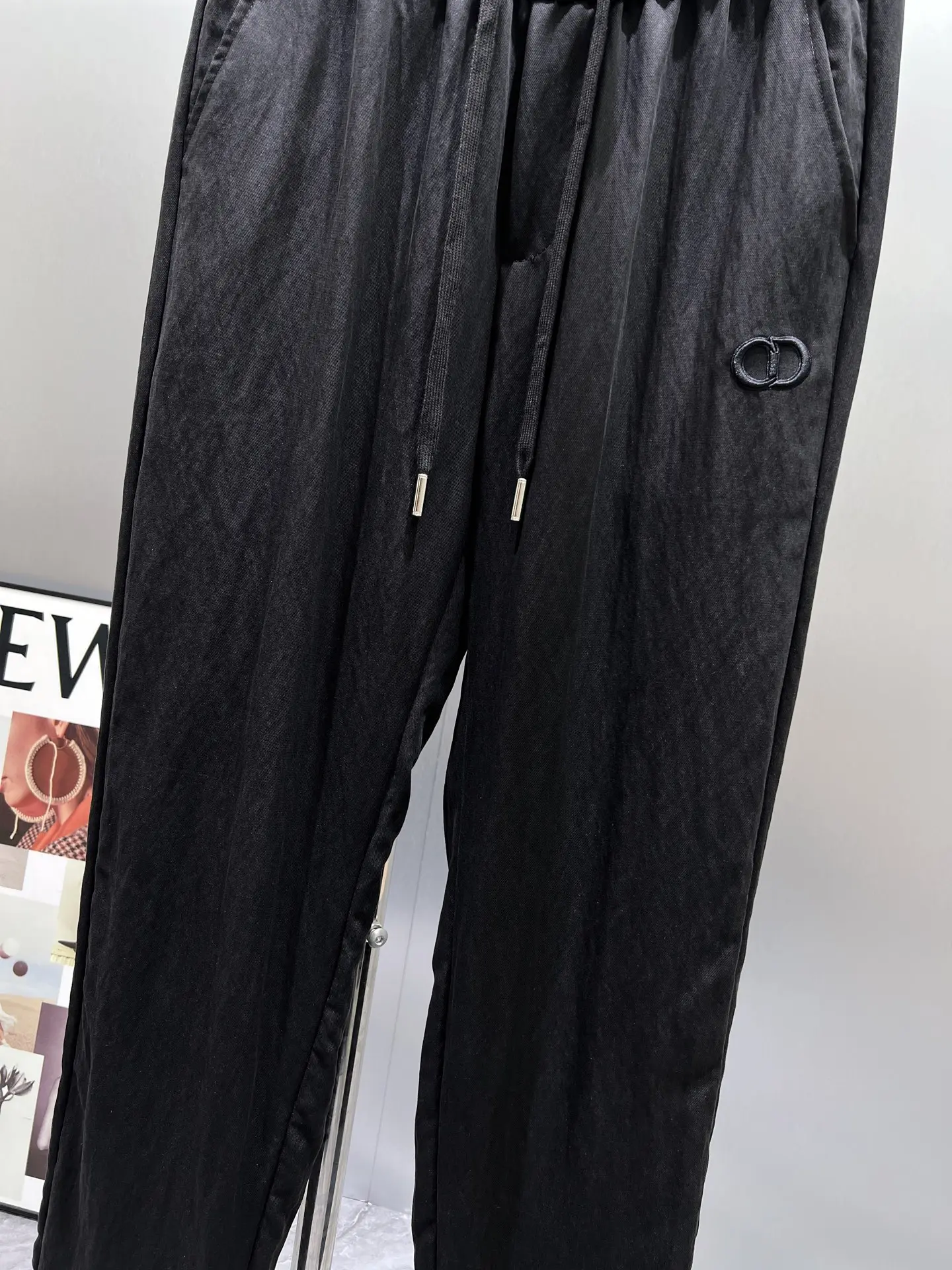 Logo-Embroidered Tencel-Linen Trousers D23012413 — view 5