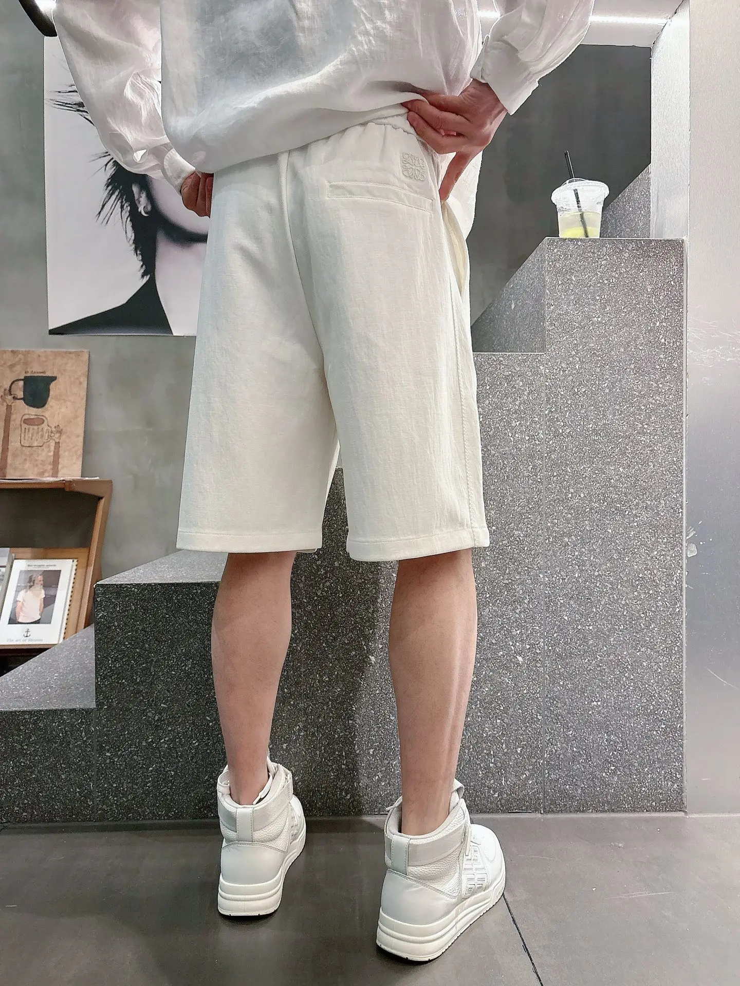 Embroidered Logo Drawstring Shorts D17011436 — view 8