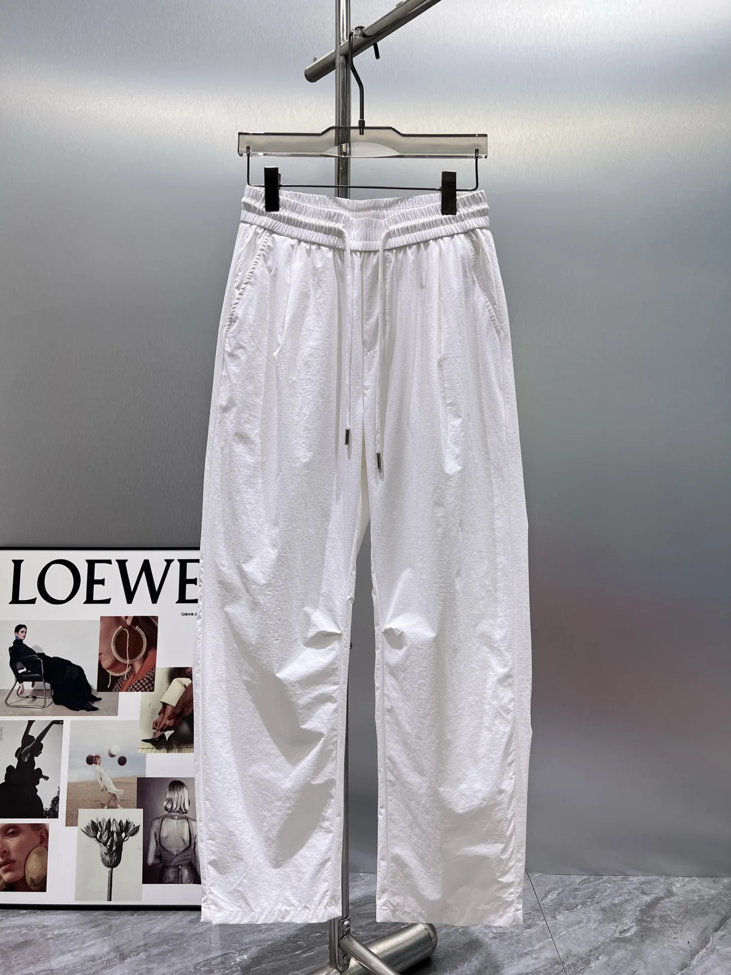Embroidered Logo Drawstring Trousers D21512352
