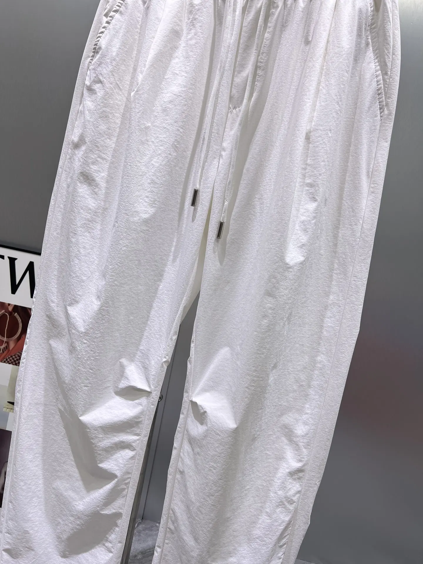 Embroidered Logo Drawstring Trousers D21512352 — view 9