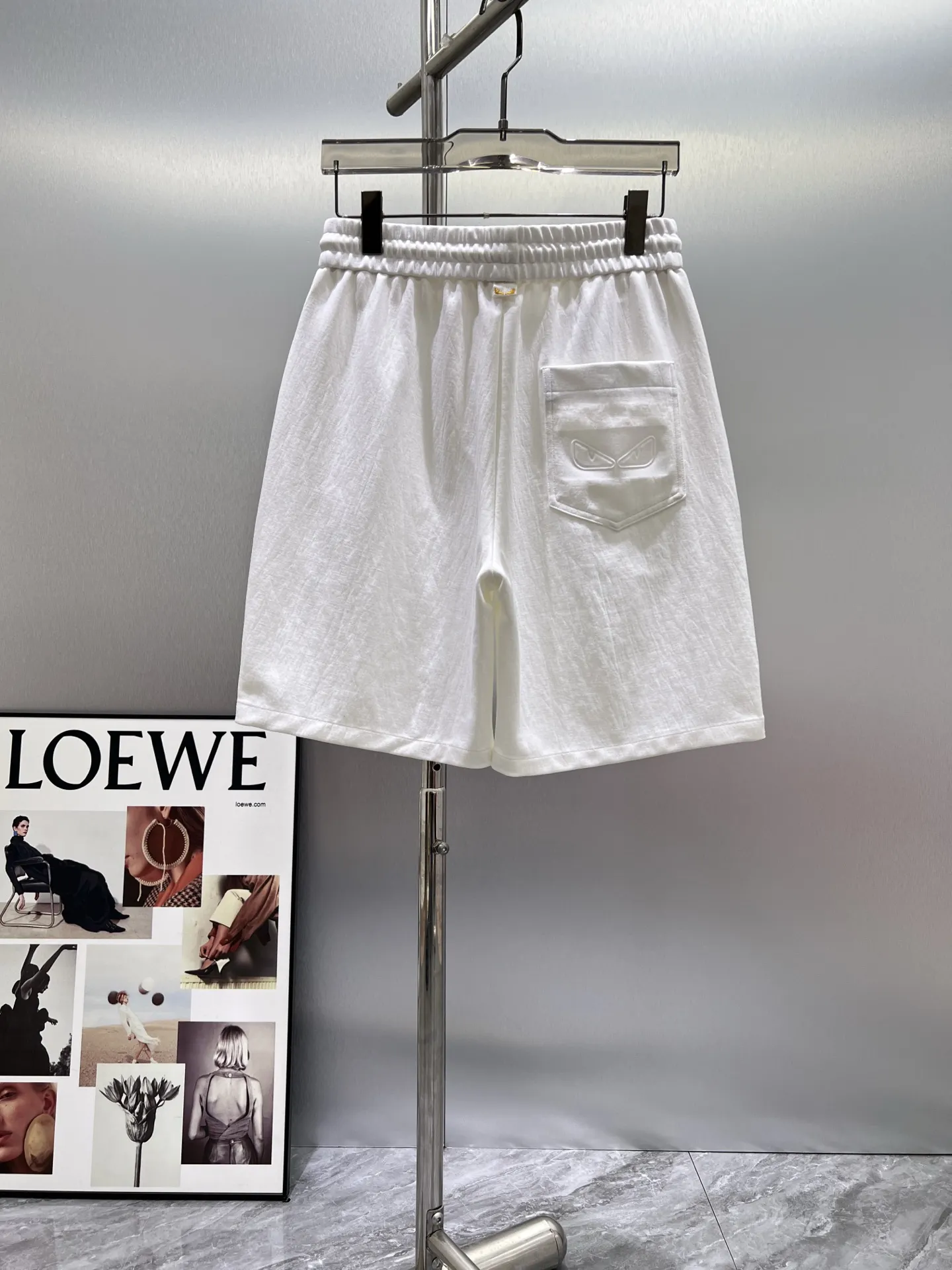 Embroidered Logo Drawstring Shorts D20012406 — view 2