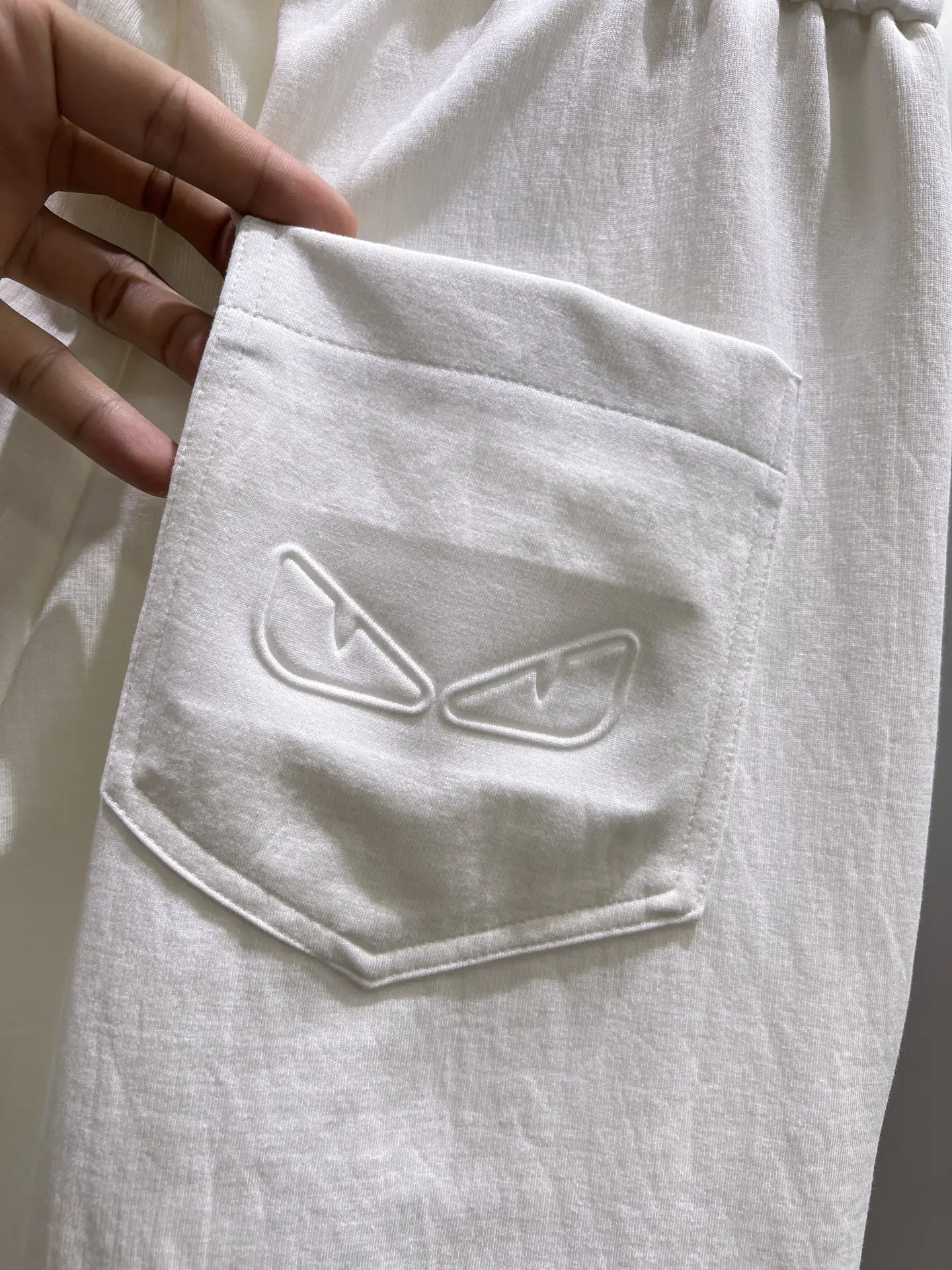Embroidered Logo Drawstring Shorts D20012406 — view 8
