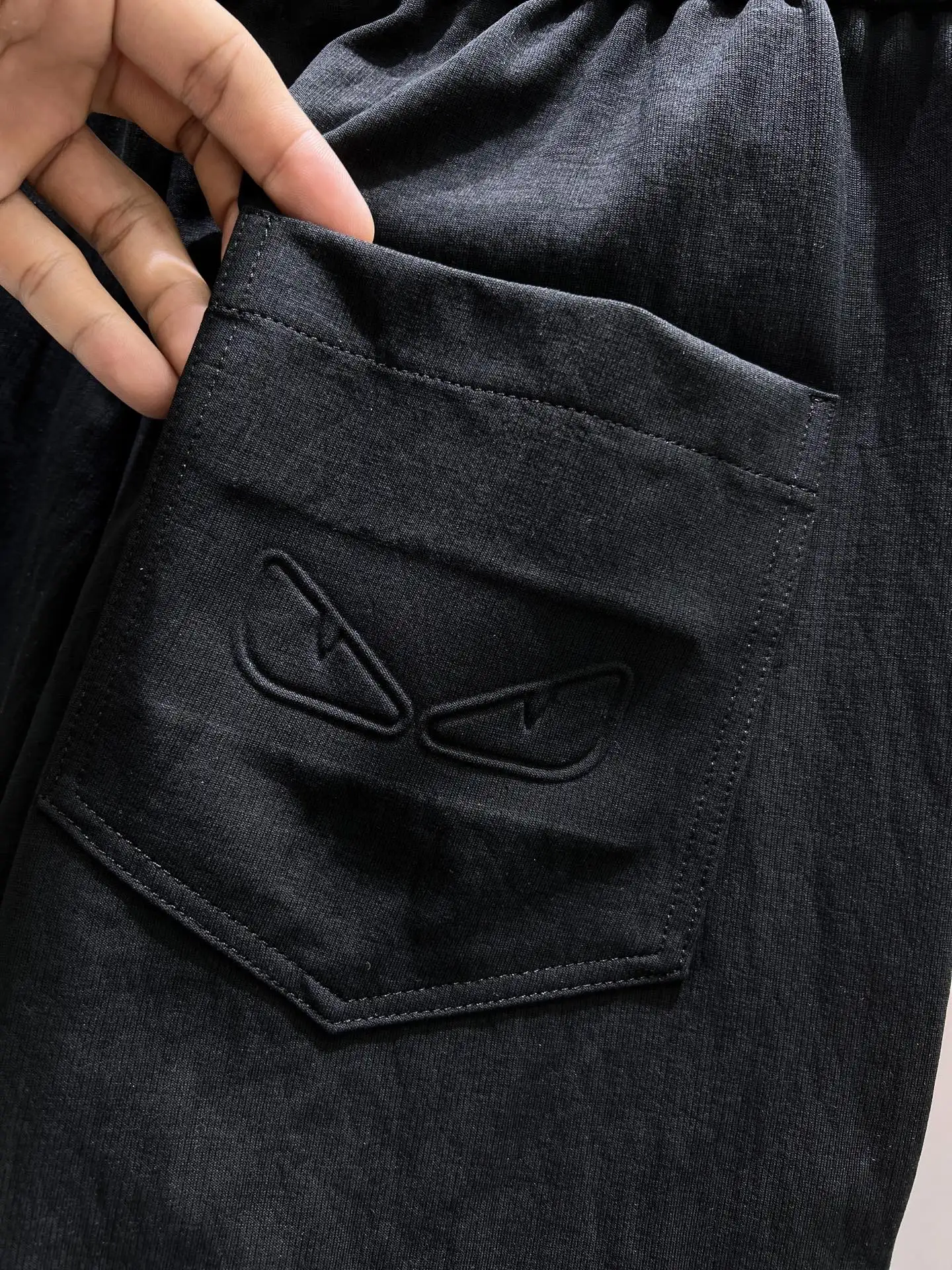 Embroidered Logo Drawstring Casual Shorts D20012407 — view 7