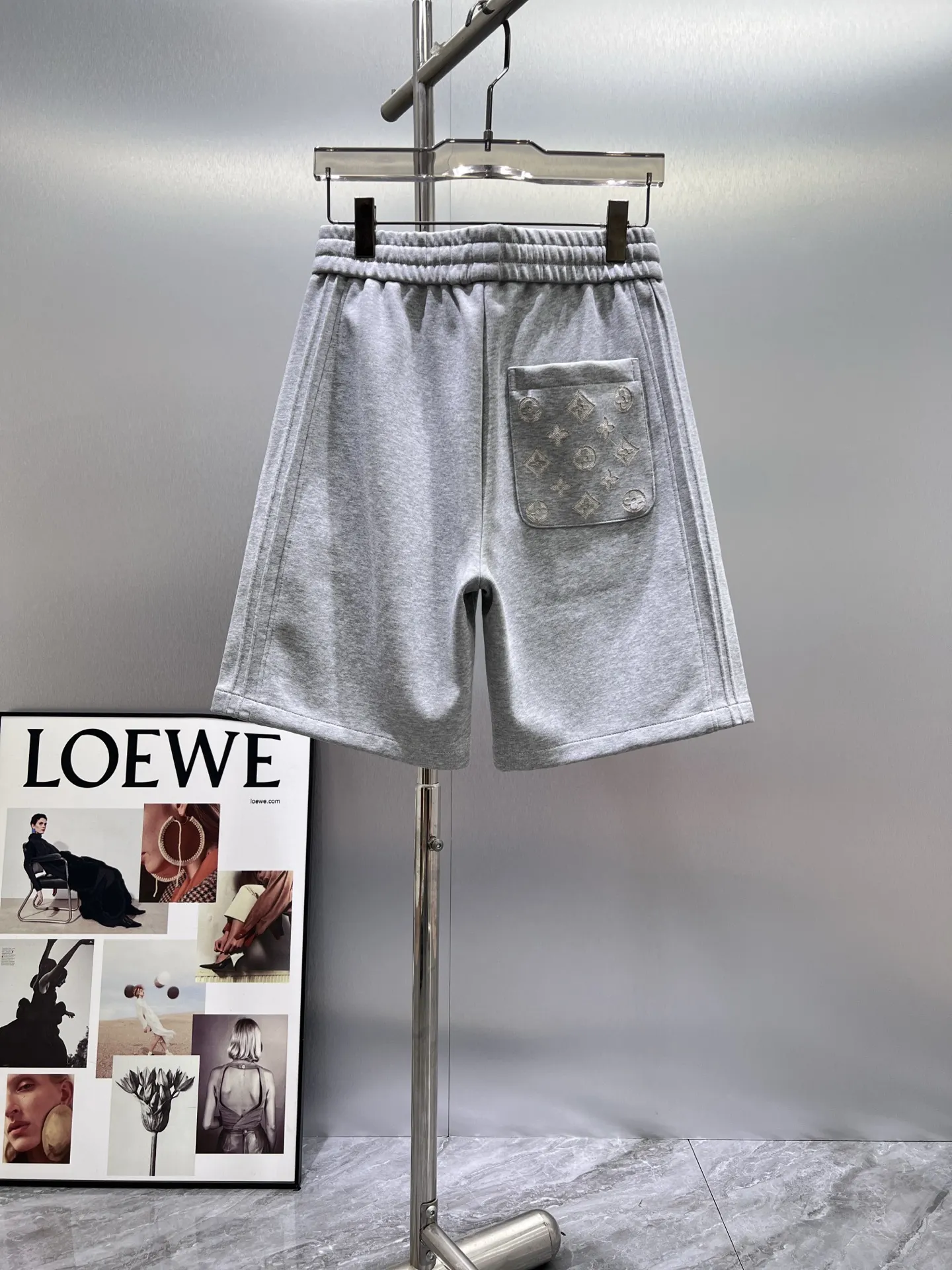 Embroidered Logo Jersey Sweat Shorts D18011414 — view 2